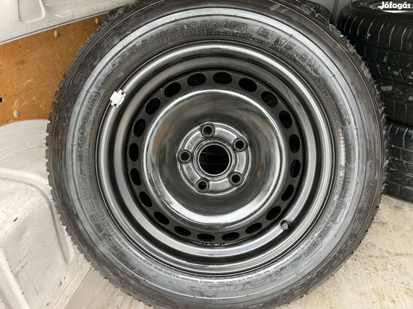 Volkswagen golf passat caddy touran vw Michelin Pilot 205/60 R15 eladó