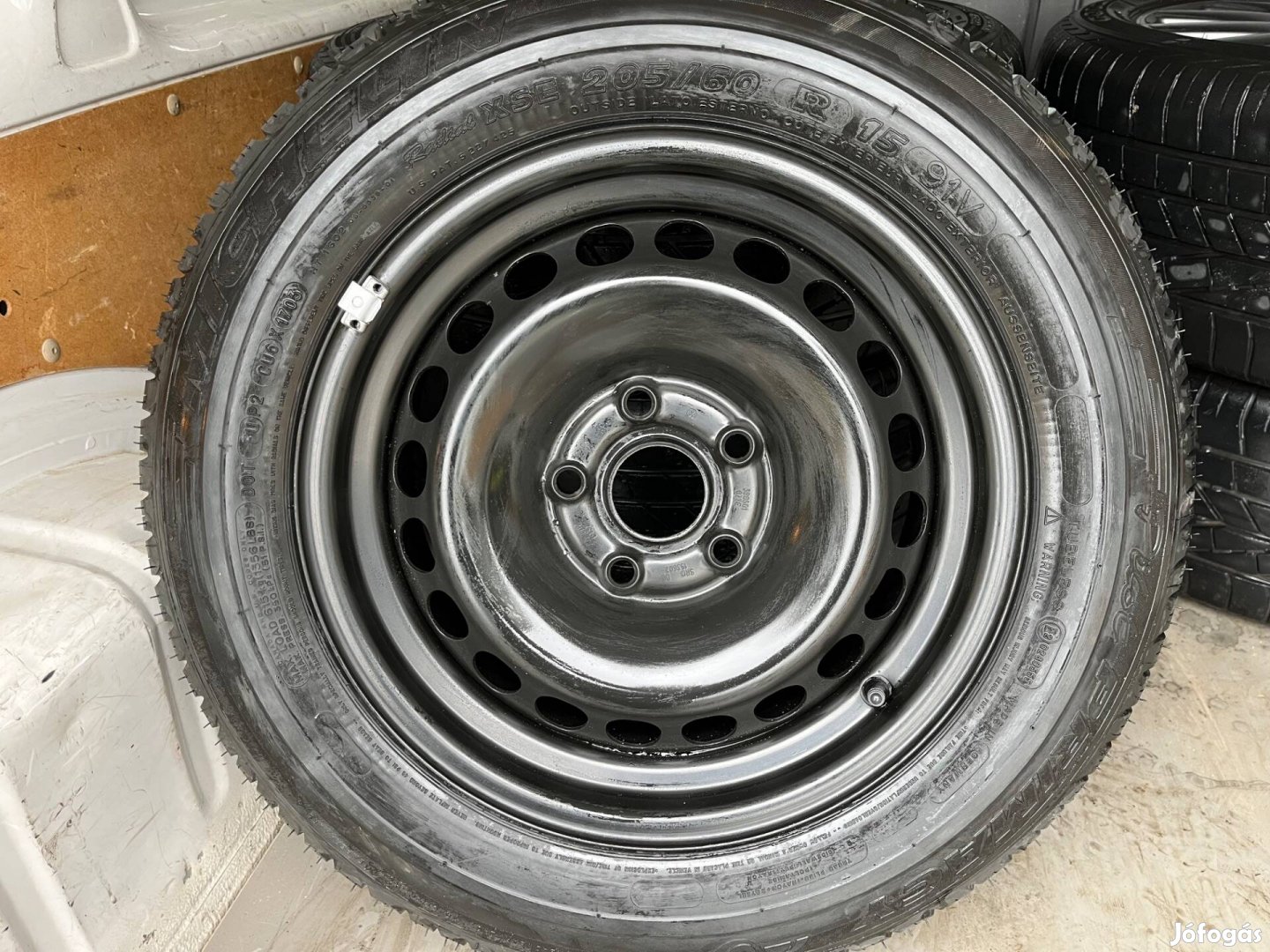 Volkswagen golf passat caddy touran vw Michelin Pilot 205/60 R15 eladó