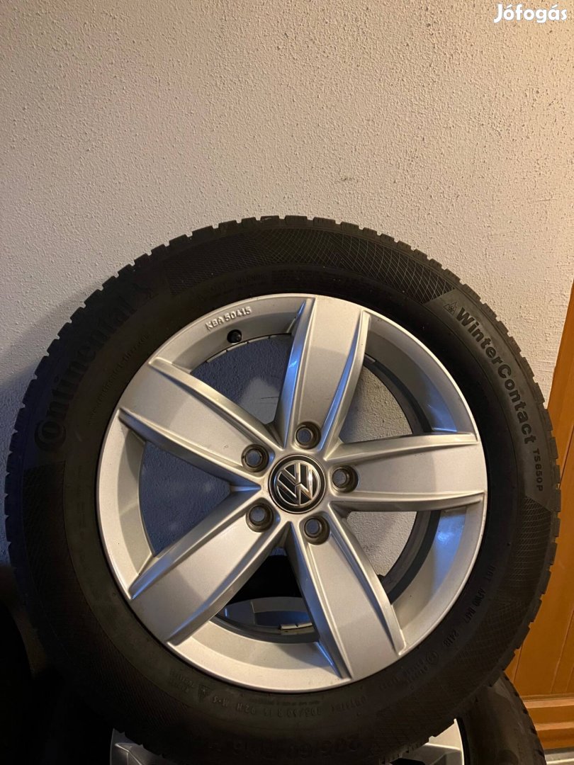 Volkswagen gyári16-os Troc/Golf 6-7-8 alufelni garnitúra téli gumival