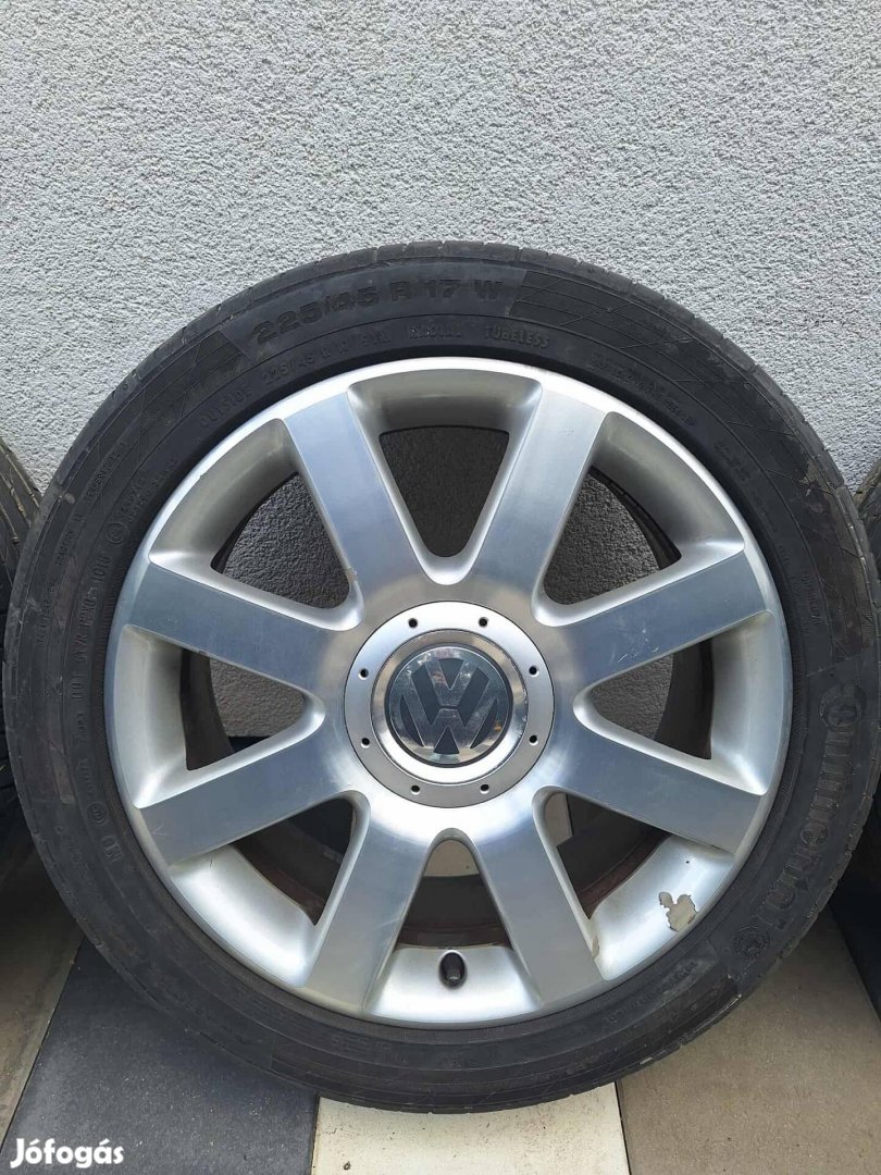 Volkswagen gyári 17 col felni nyárigumikkal Golf Jetta Touran