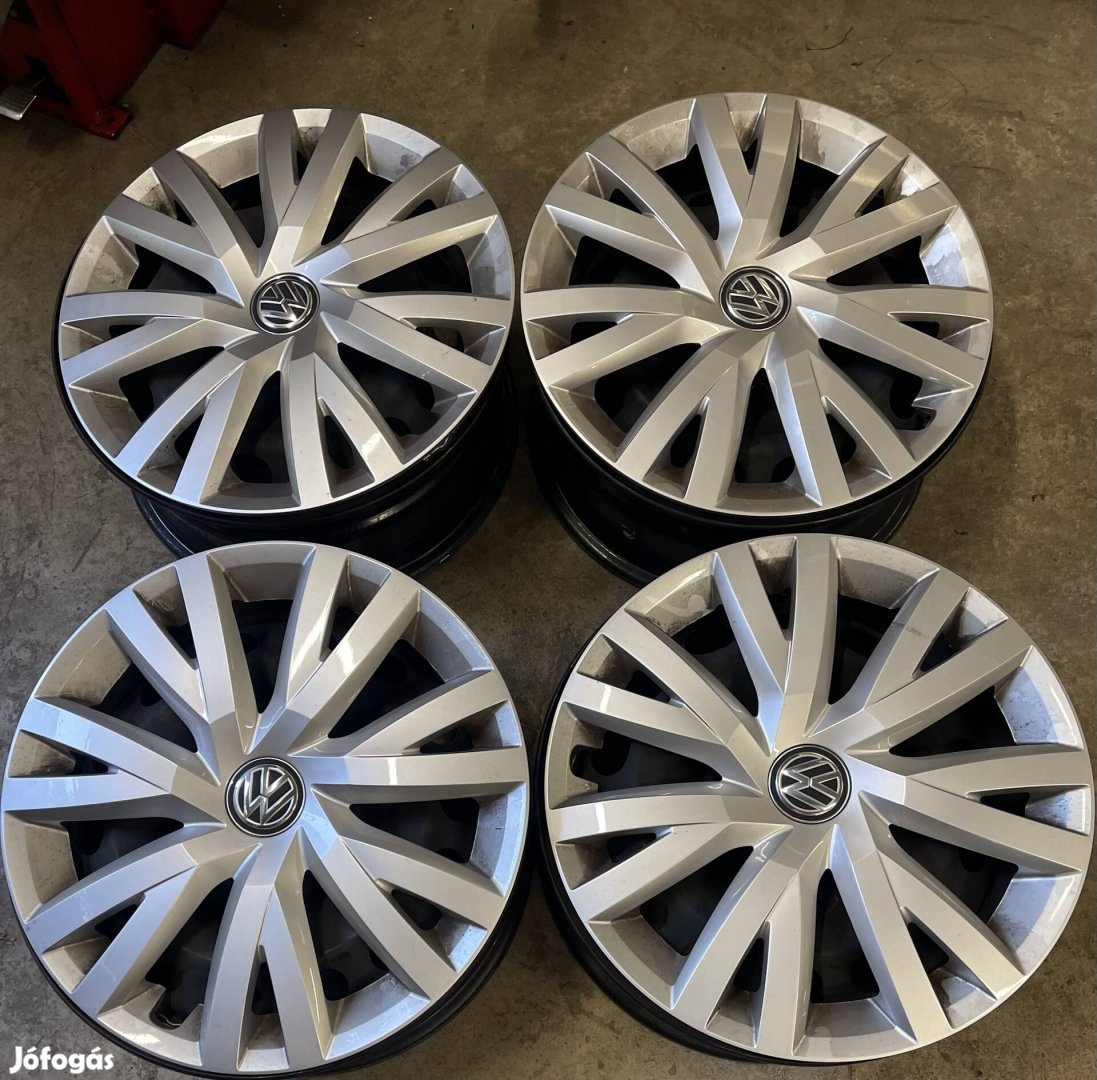 Volkswagen gyári lemezfelni 16 coll, dísztárcsákkal, Golf MK8