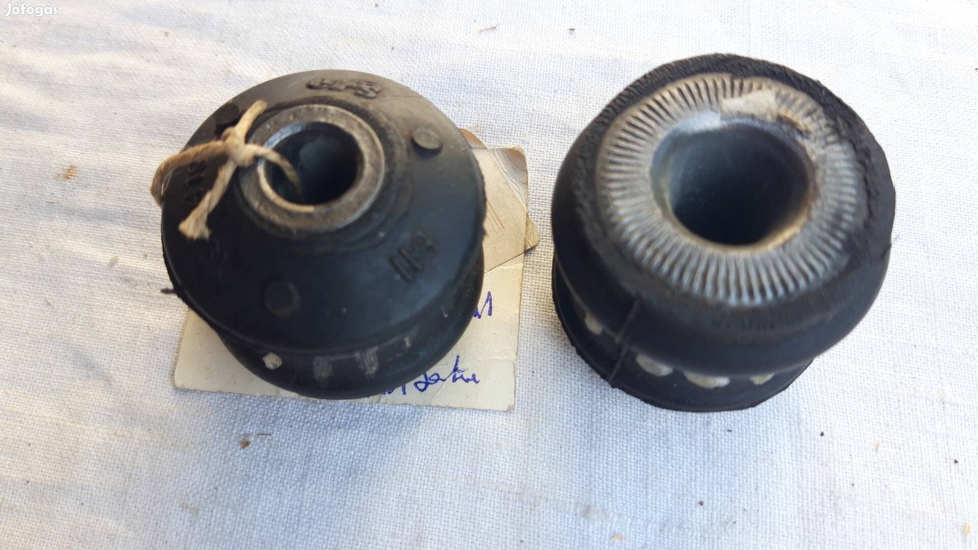 Volkswagen hátsó motortartó gumibak Passat és Santana hoz új 1992ig