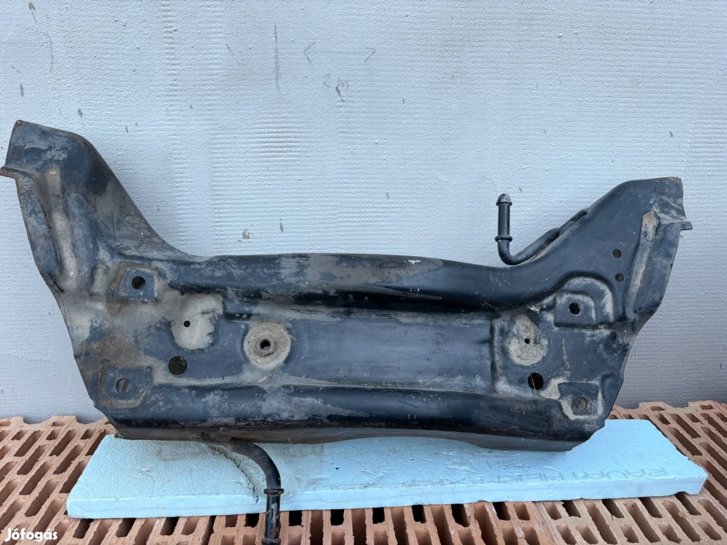 Volkswagen polo első bölcső