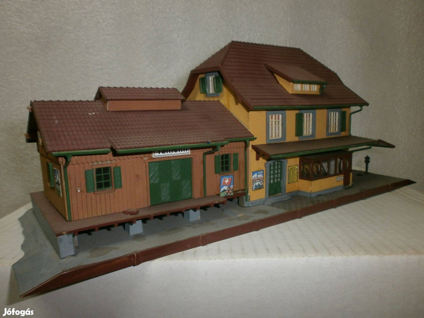 Vollmer - nagy vasútállomás raktárral - H0 - F-48