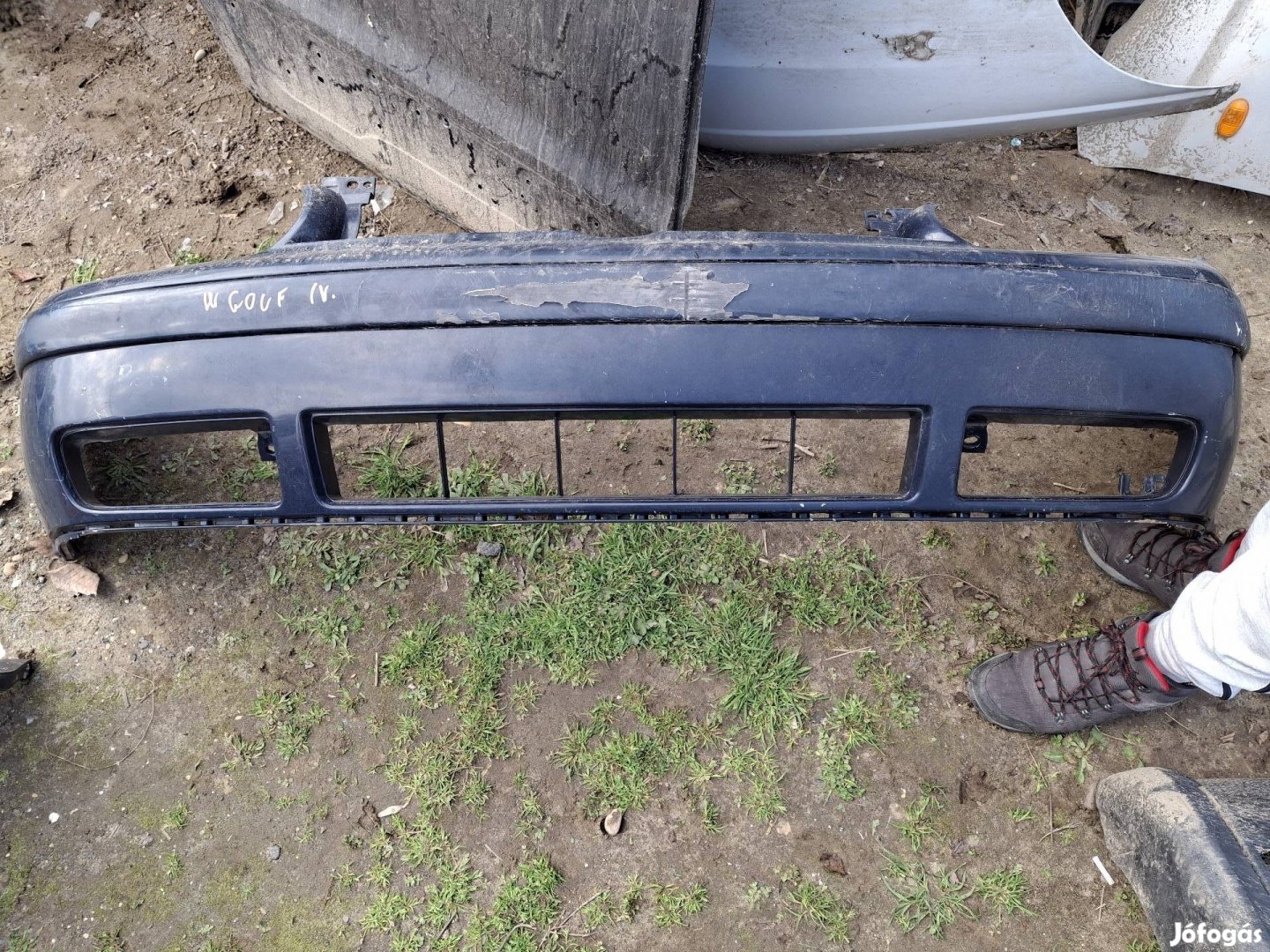 Volswagen Golf IV első lökhárító