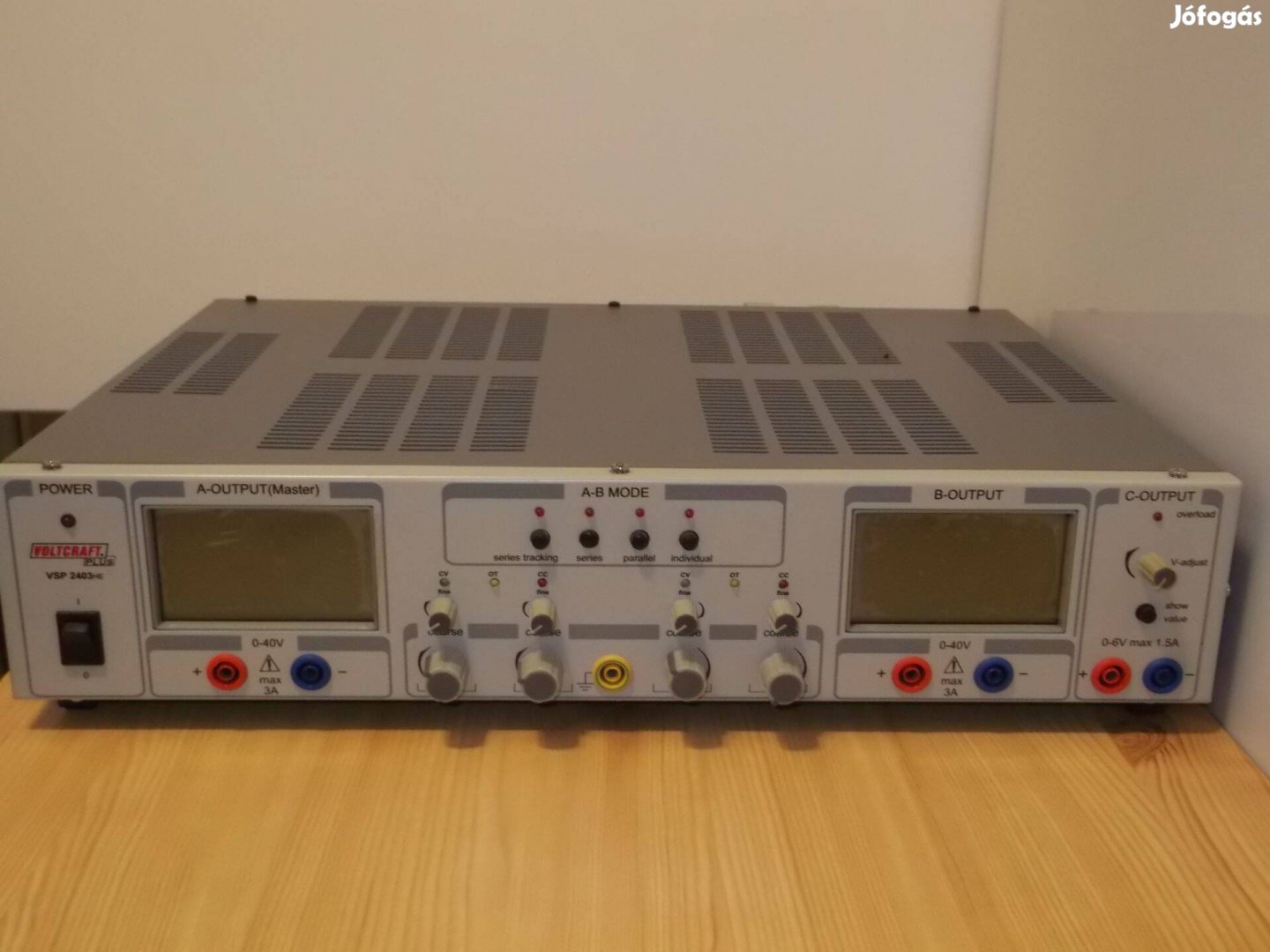 Voltcraft VSP 2403 labortápegység
