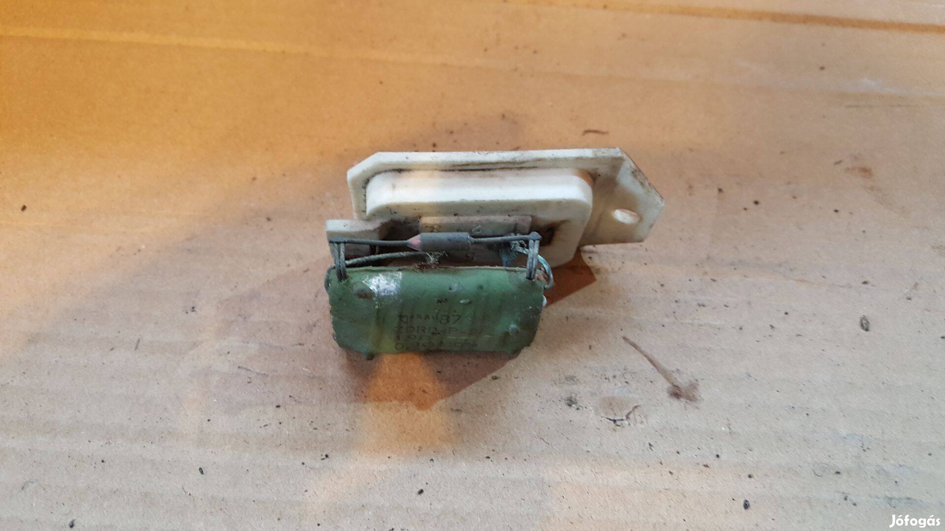 Volvo 1391789 740 760 fűtés előtétellenállás