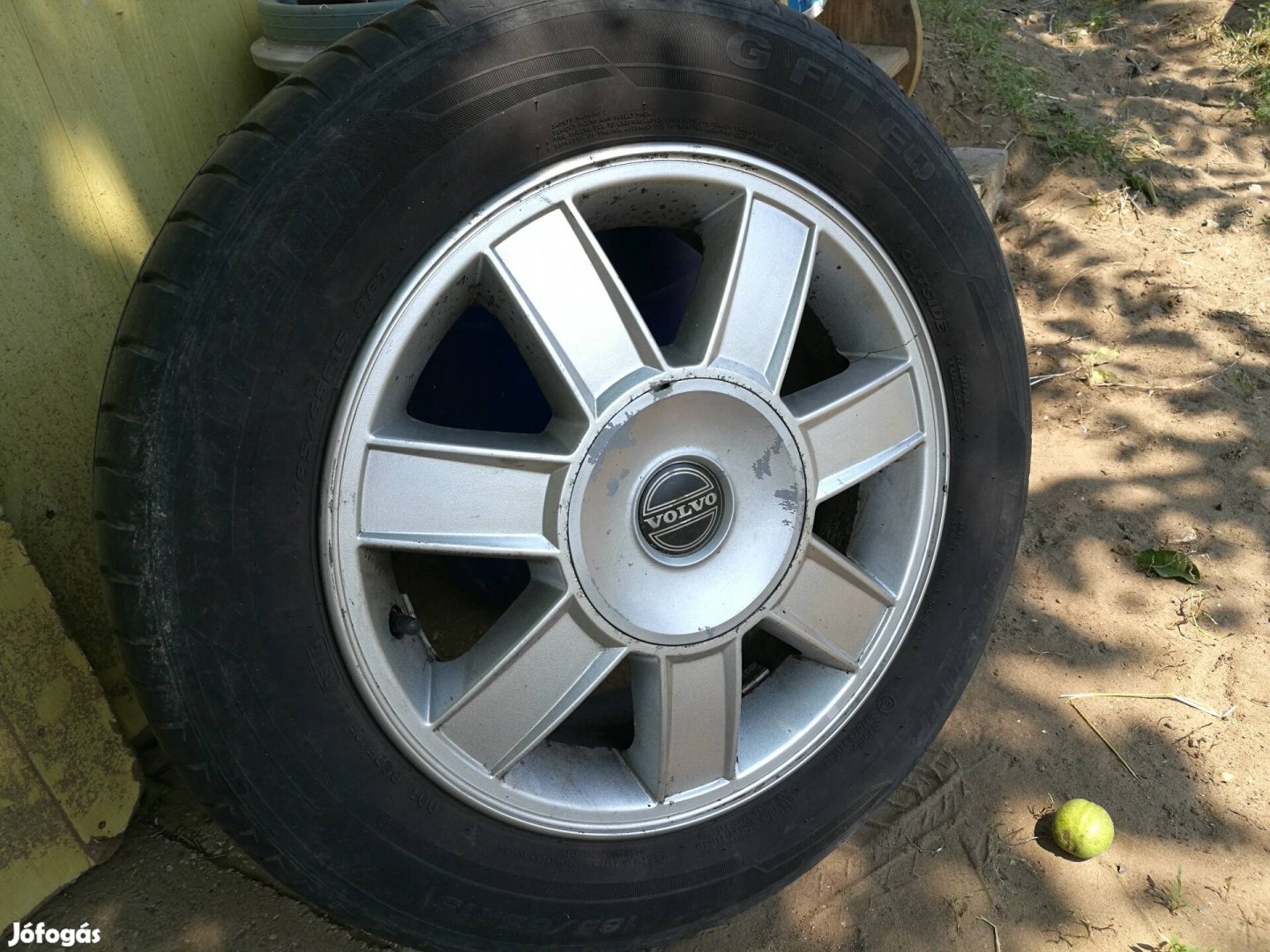 Volvo 15" 185/65r15 alufelni nyári gumival 1db pótkerék