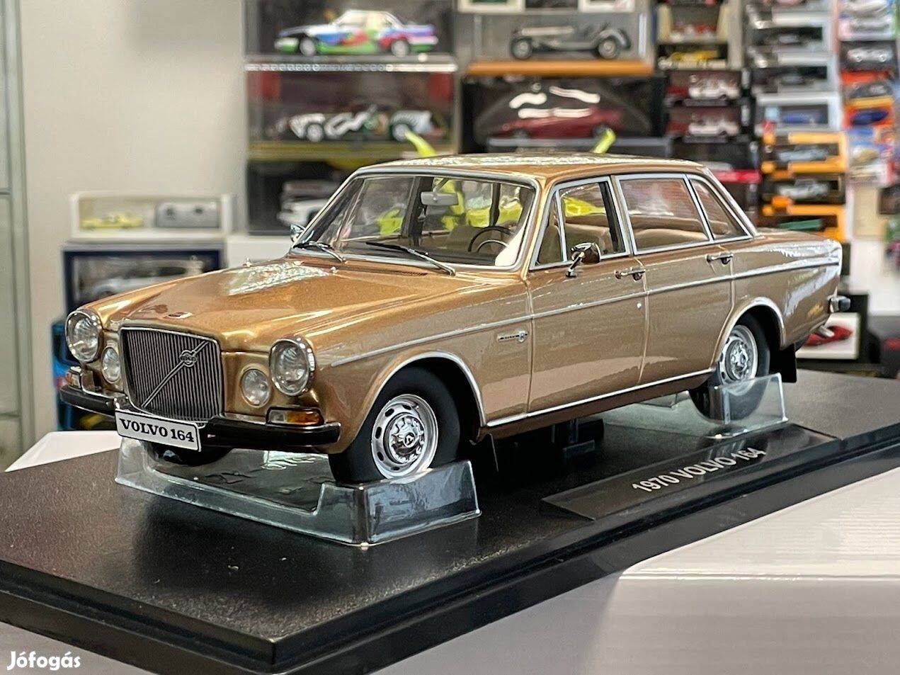 Volvo 164 Limousine 1970 1:18 1/18 Triple9 1800373