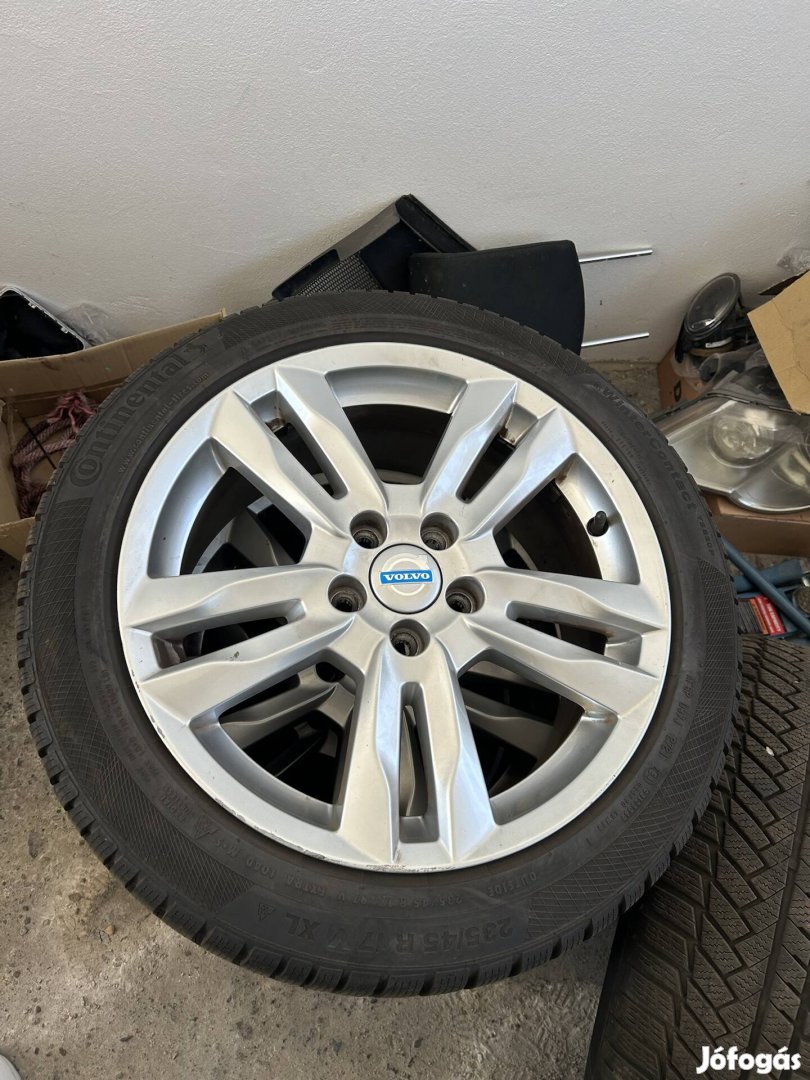 Volvo 17" 5x108 Alufelni + 235/45 R17 Téli gumi