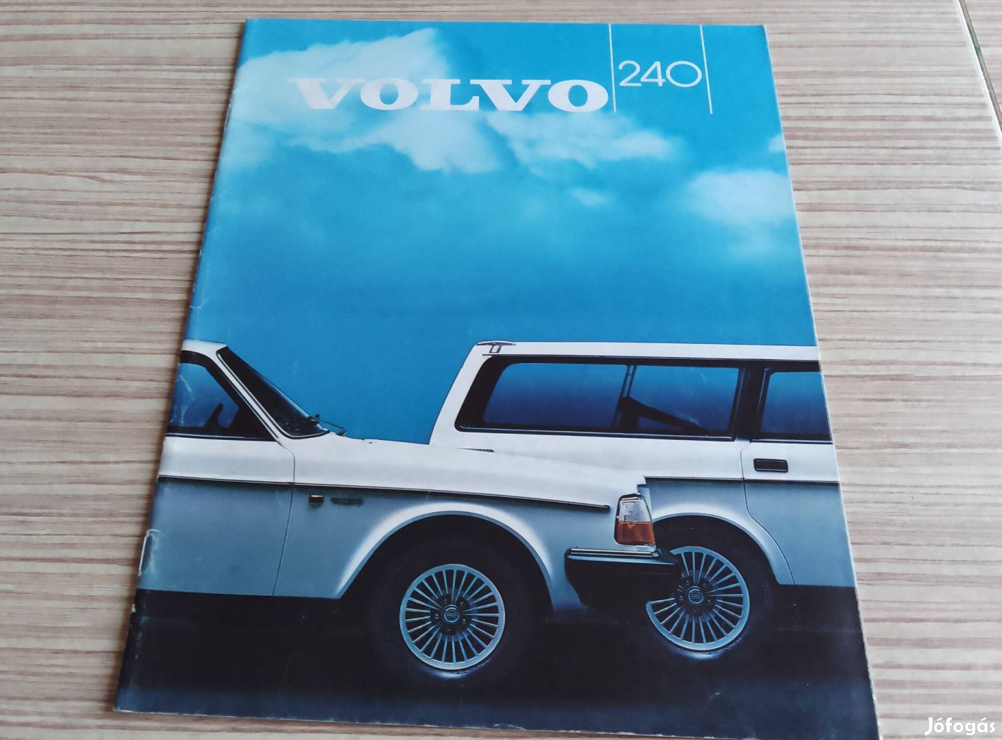 Volvo 240 (1984) prospektus, katalógus.