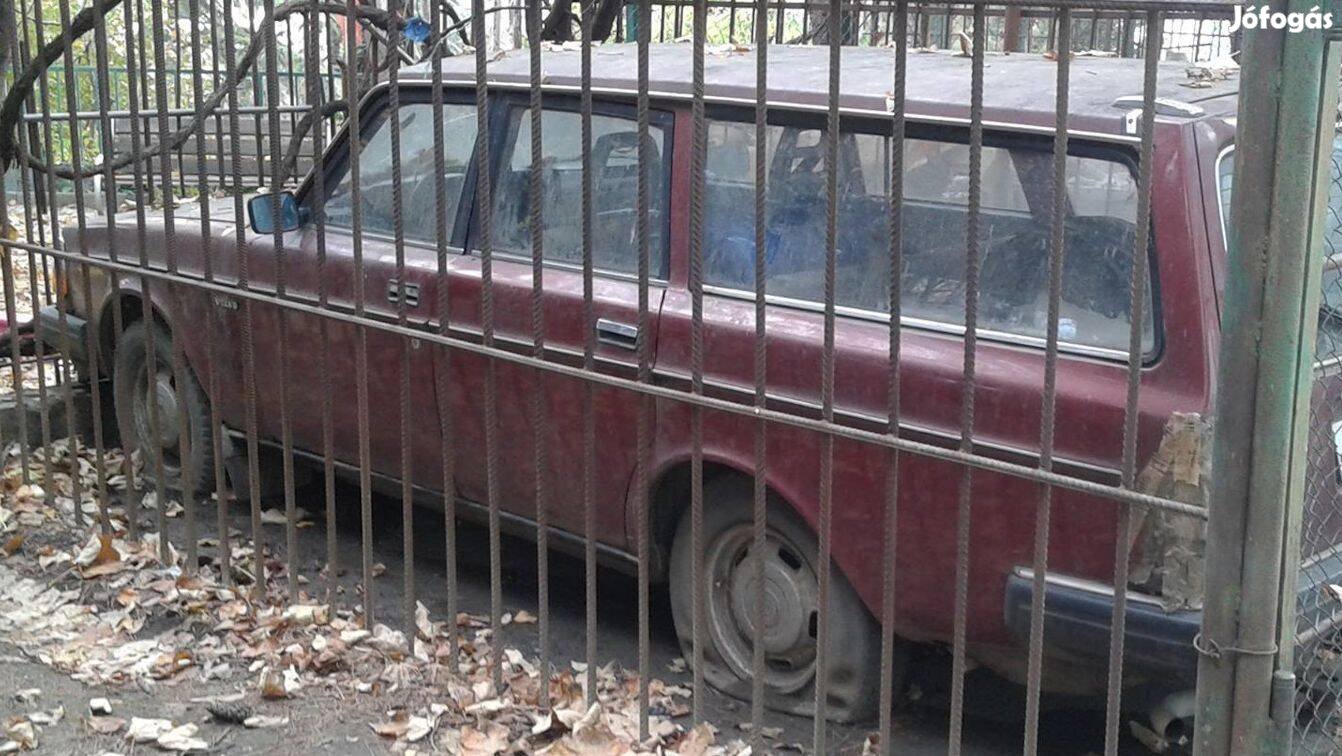 Volvo 245 kombi bontás