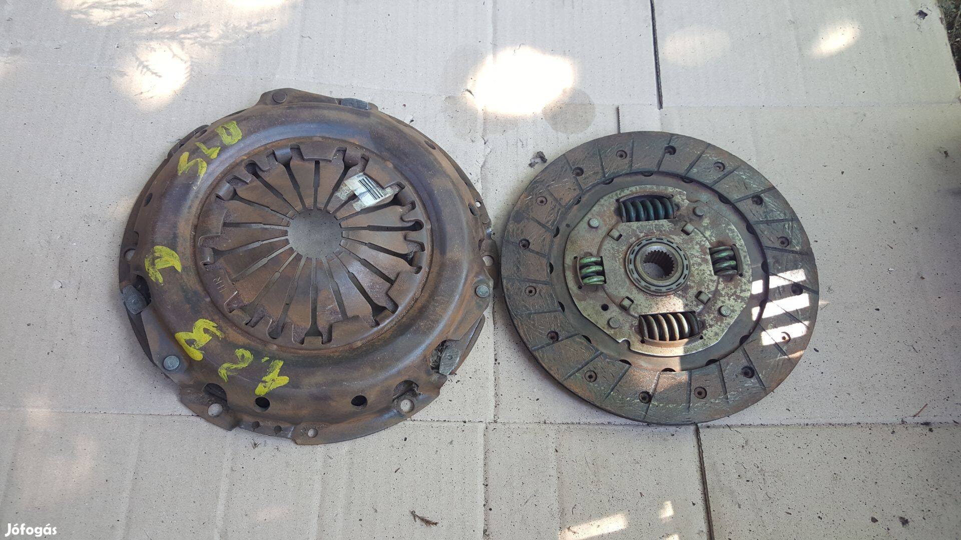 Volvo 272414 S40 V40 benzines kuplungtárcsa szerkezettel