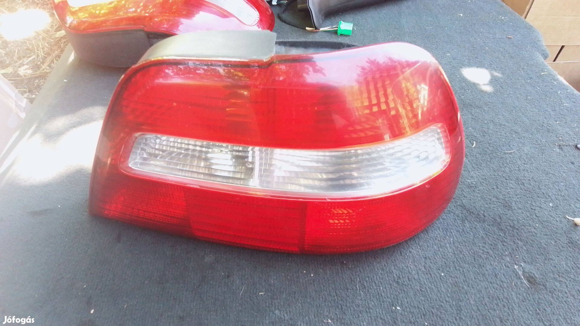 Volvo 30621884 S40 jobb hátsó lámpa