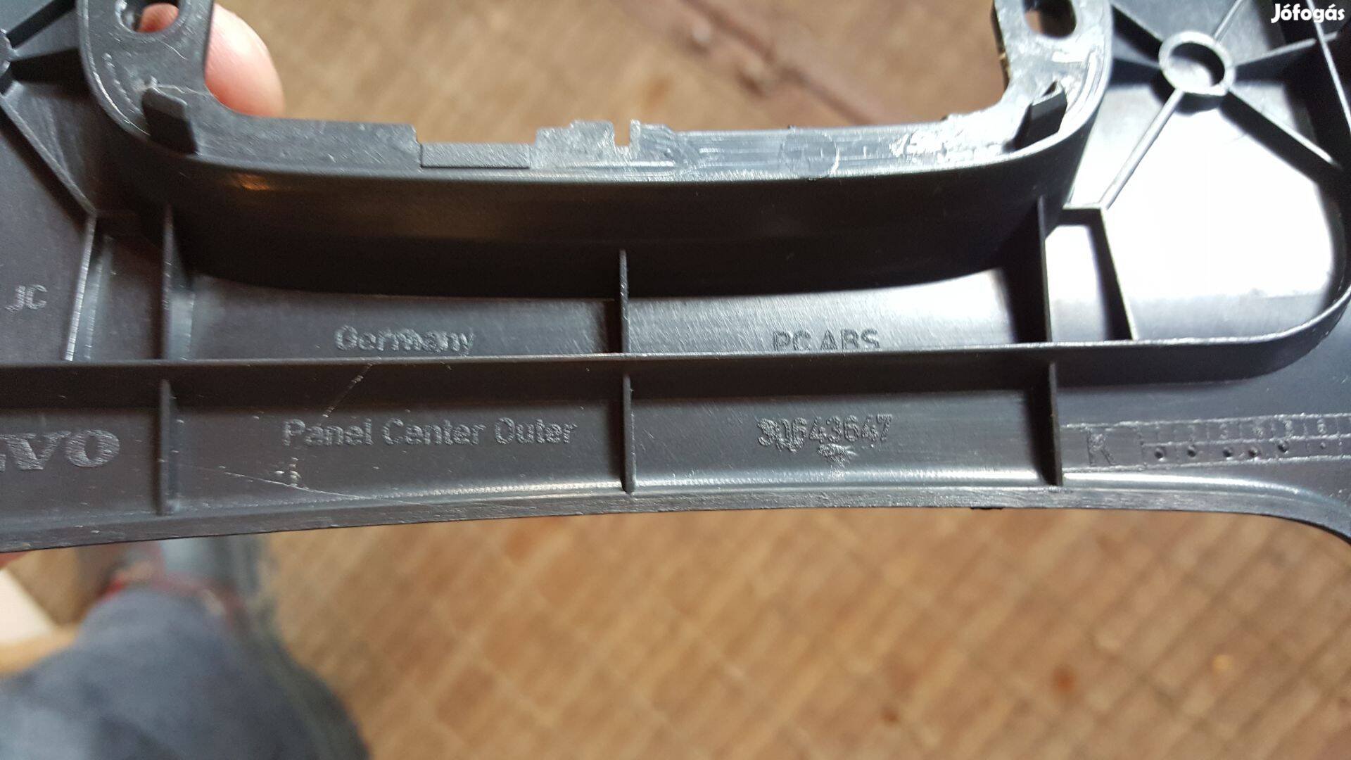 Volvo 30643647 S80 V70 XC70 lengőbox
