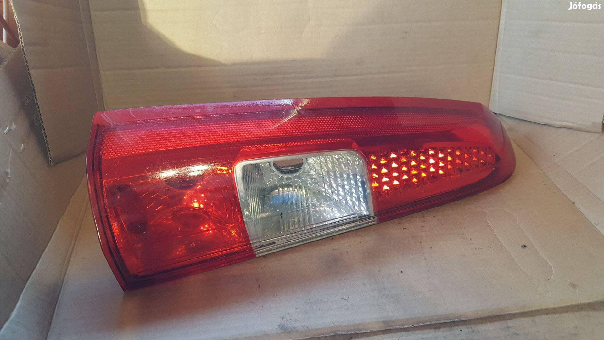 Volvo 30655374 V70 XC70 bal hátsó felső lámpa