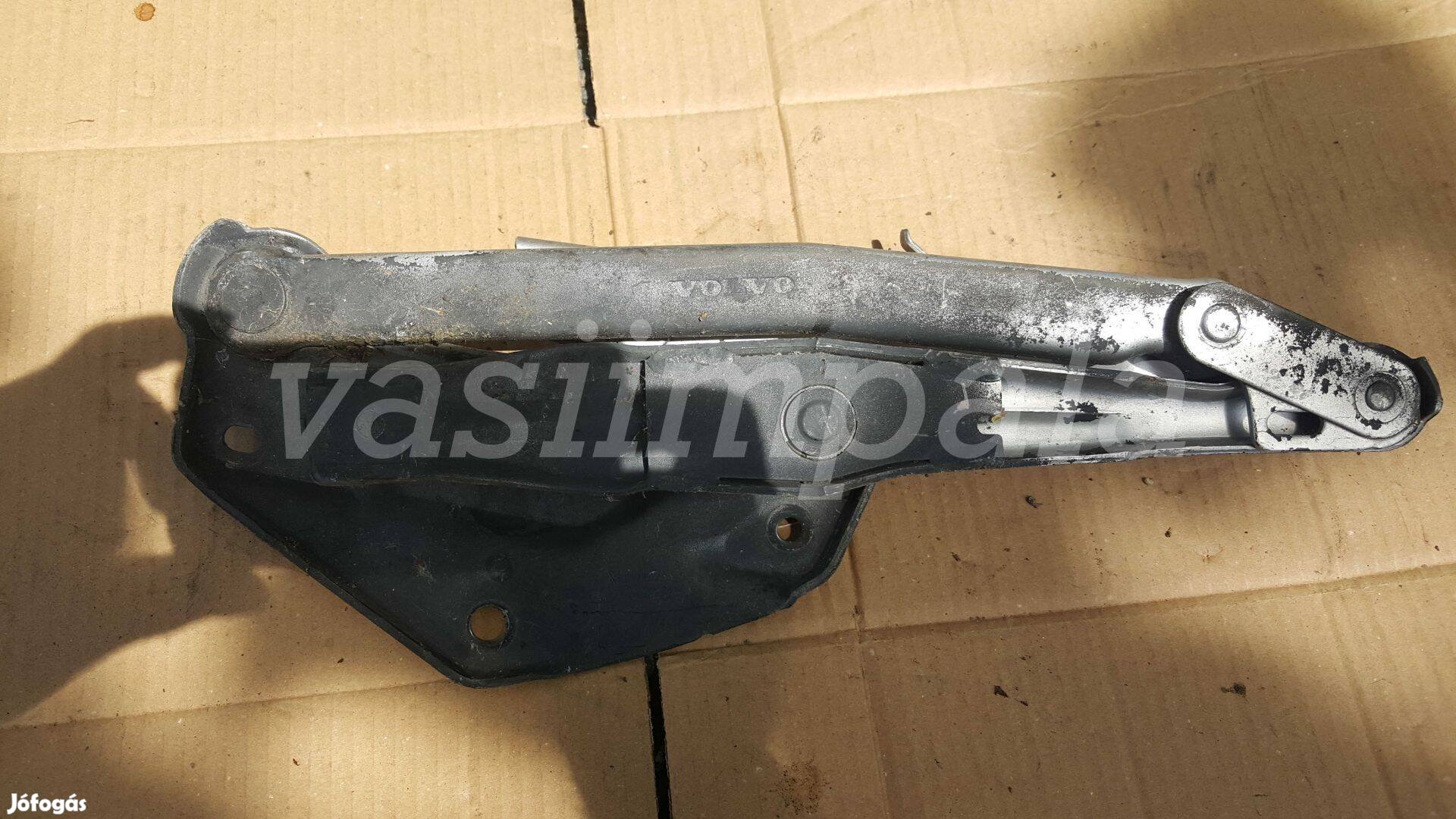 Volvo 30716654 850 S70 V70 XC70 C70 motorháztető zsanér