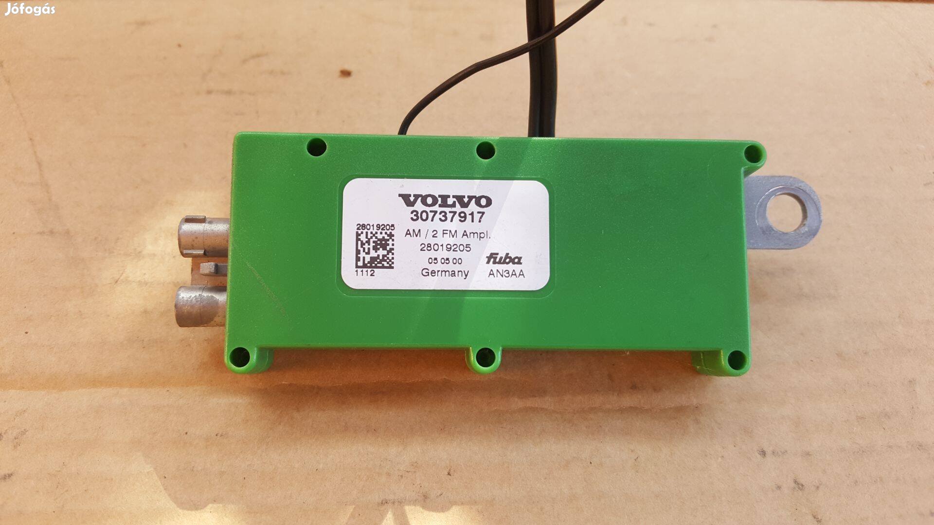 Volvo 30737917 S40 V50 antenna erősítő