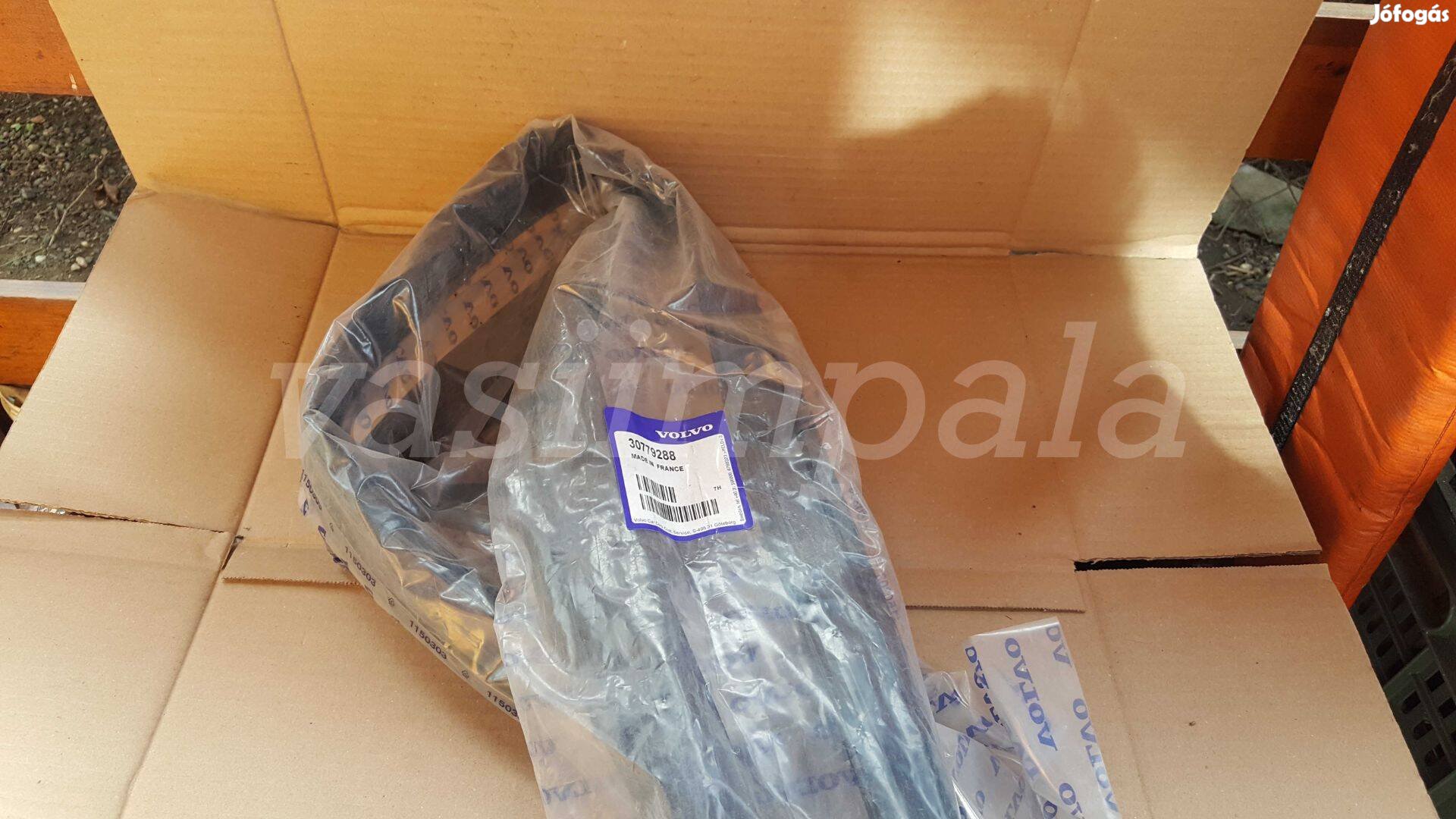 Volvo 30779288 S60 V70 XC70 bal e.ajtó üvegvezető kéder