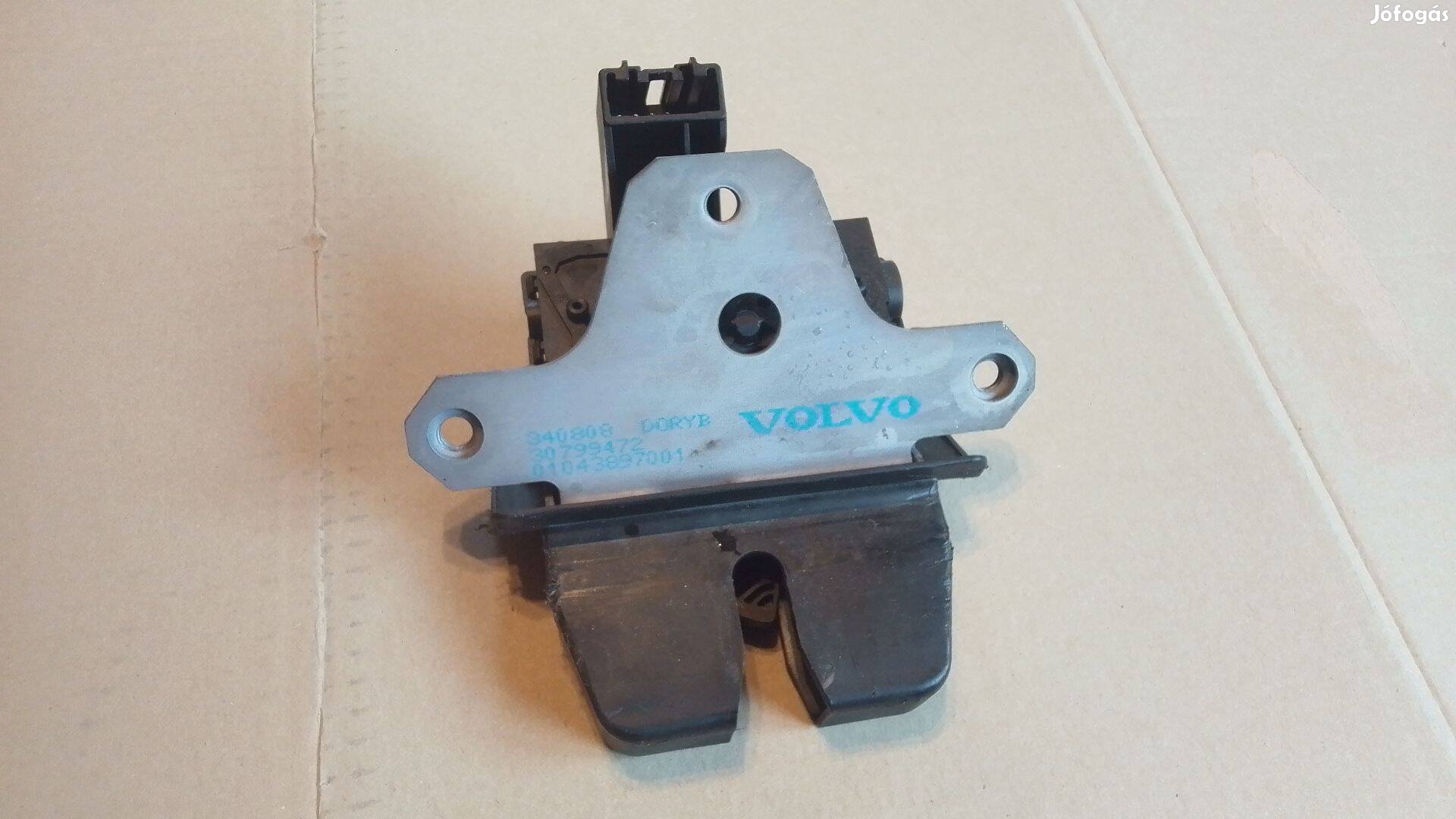 Volvo 30799472 S40 V50 csomagtérzár