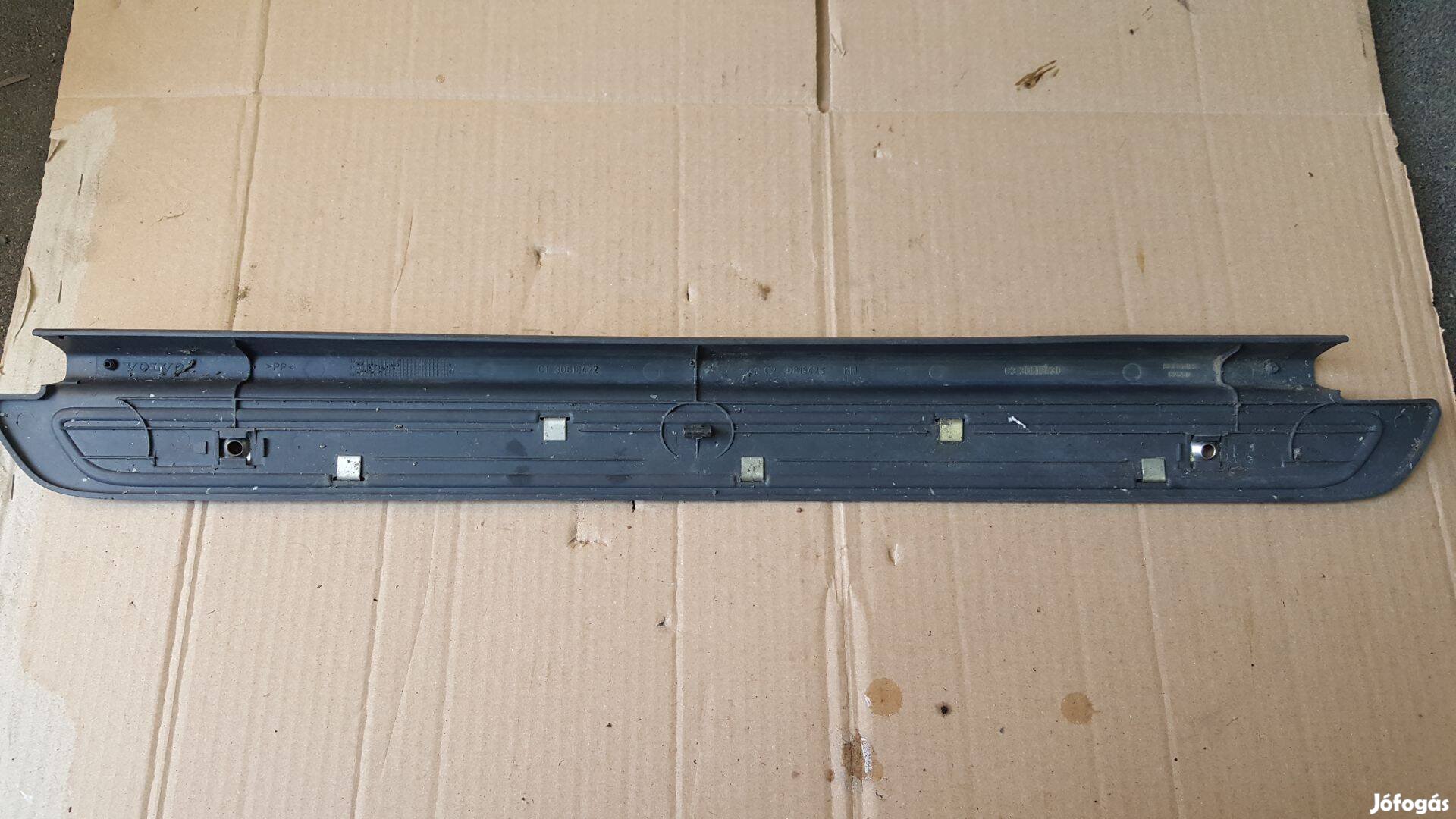 Volvo 30818426 S40 V40 belső küszöb díszléc akár dekorációs célra