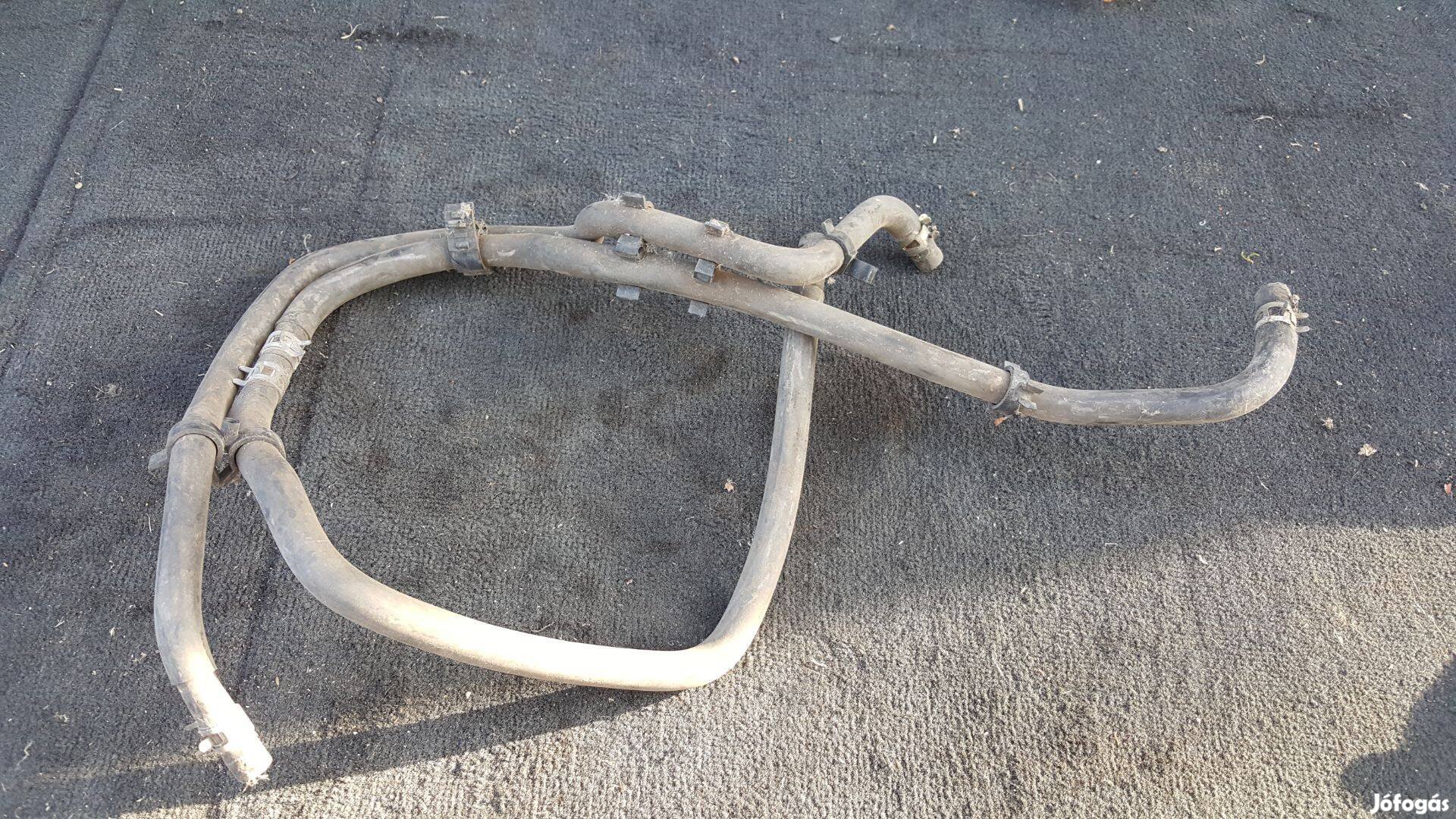 Volvo 30873076 30873075 S40 V40 üzemanyagcső