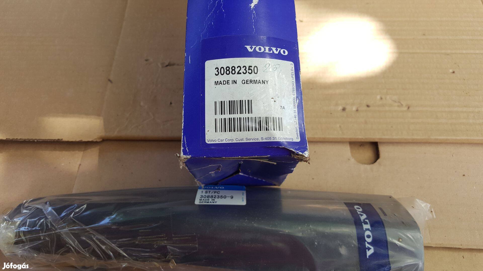 Volvo 30882350 S40 V40 jobb hátsó spoiler
