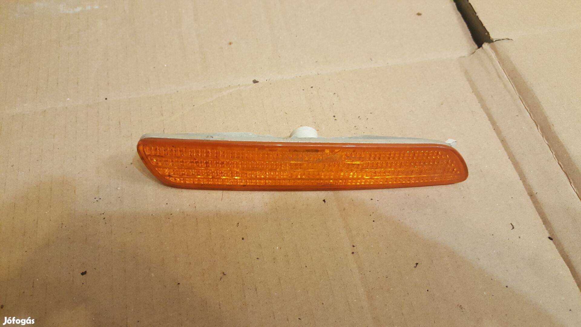 Volvo 30888128 S40 V40 bal hátsó jobb első szélességjelző