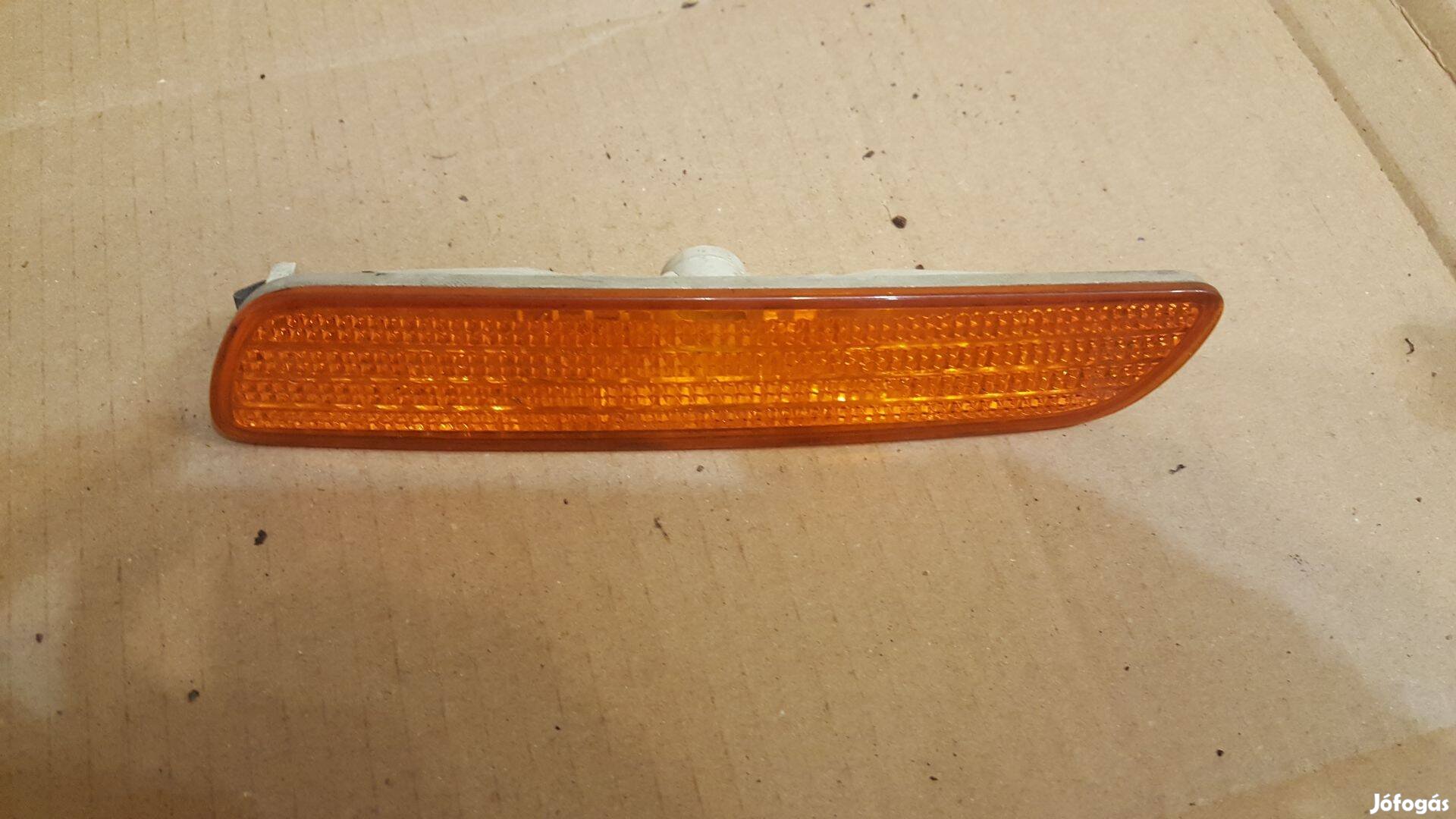 Volvo 30888129 S40 V40 jobb hátsó bal első szélességjelző