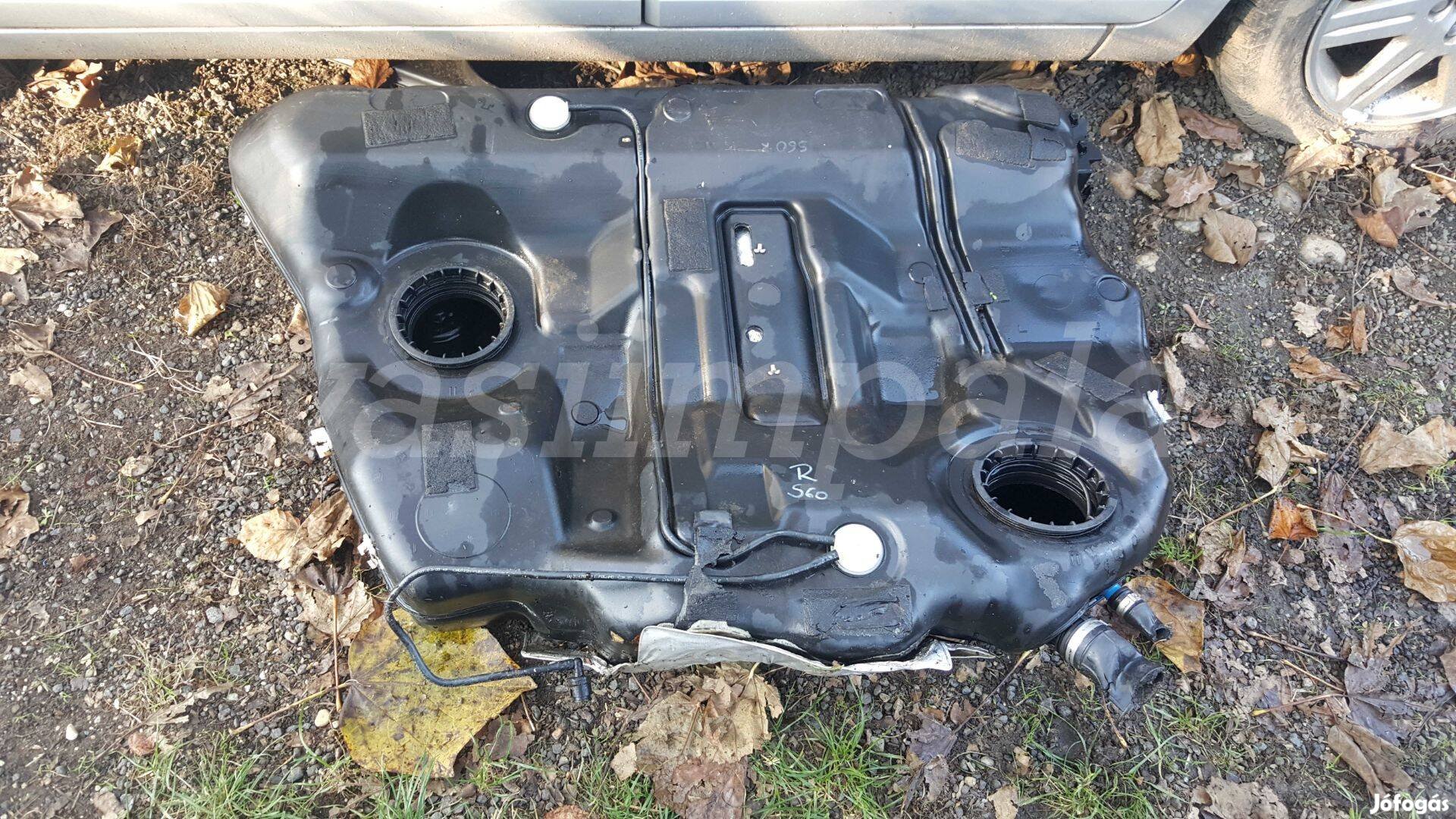 Volvo 31277422 S60R V70R üzemanyagtank