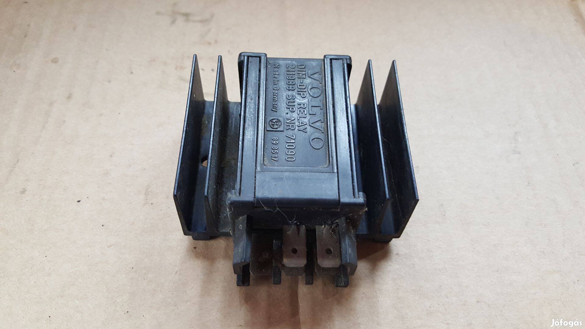 Volvo 3211988 340 360 440 460 480 Dim-dip világításrelé