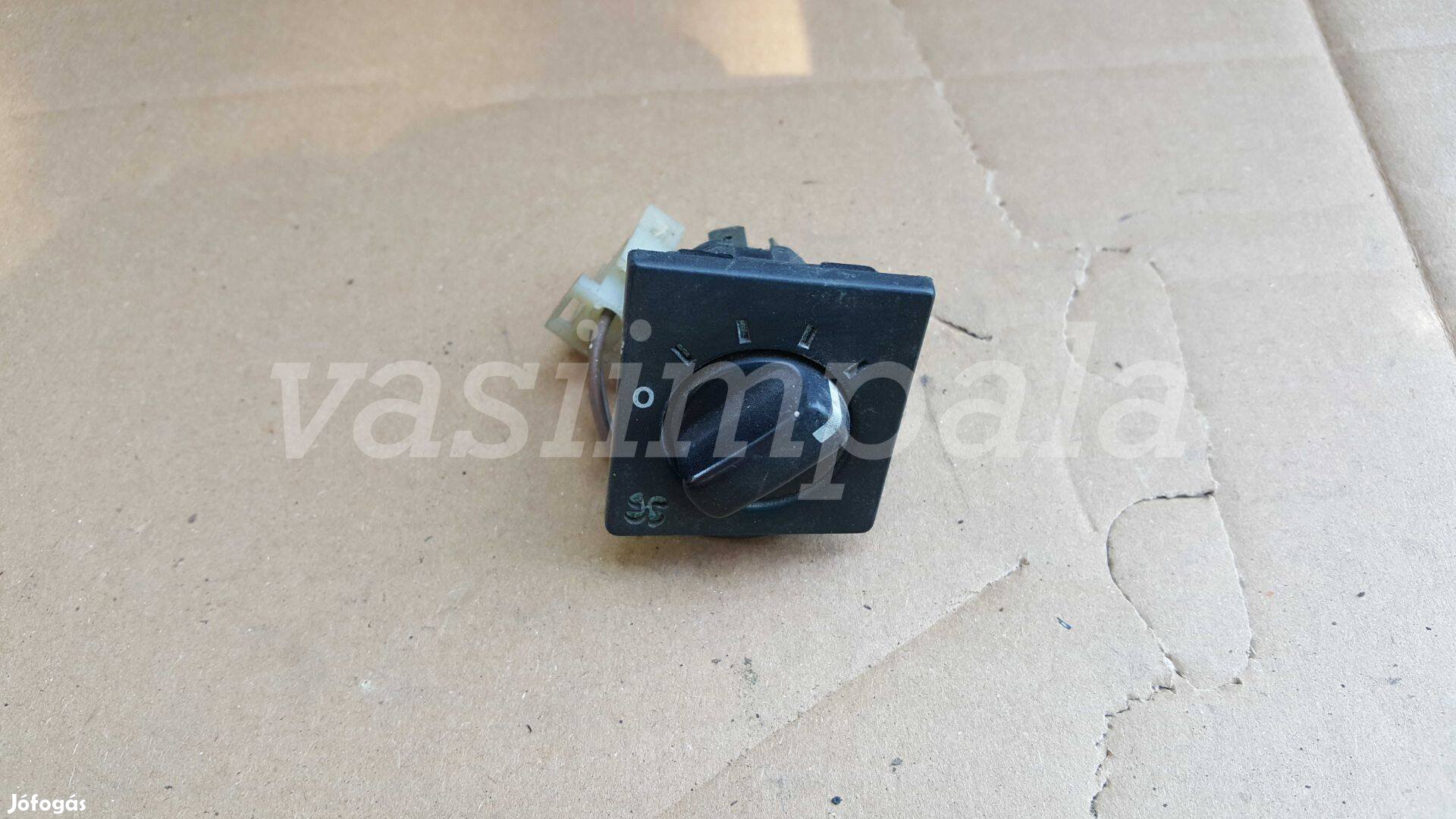 Volvo 3413466 440 460 fűtőventilátor kapcsoló