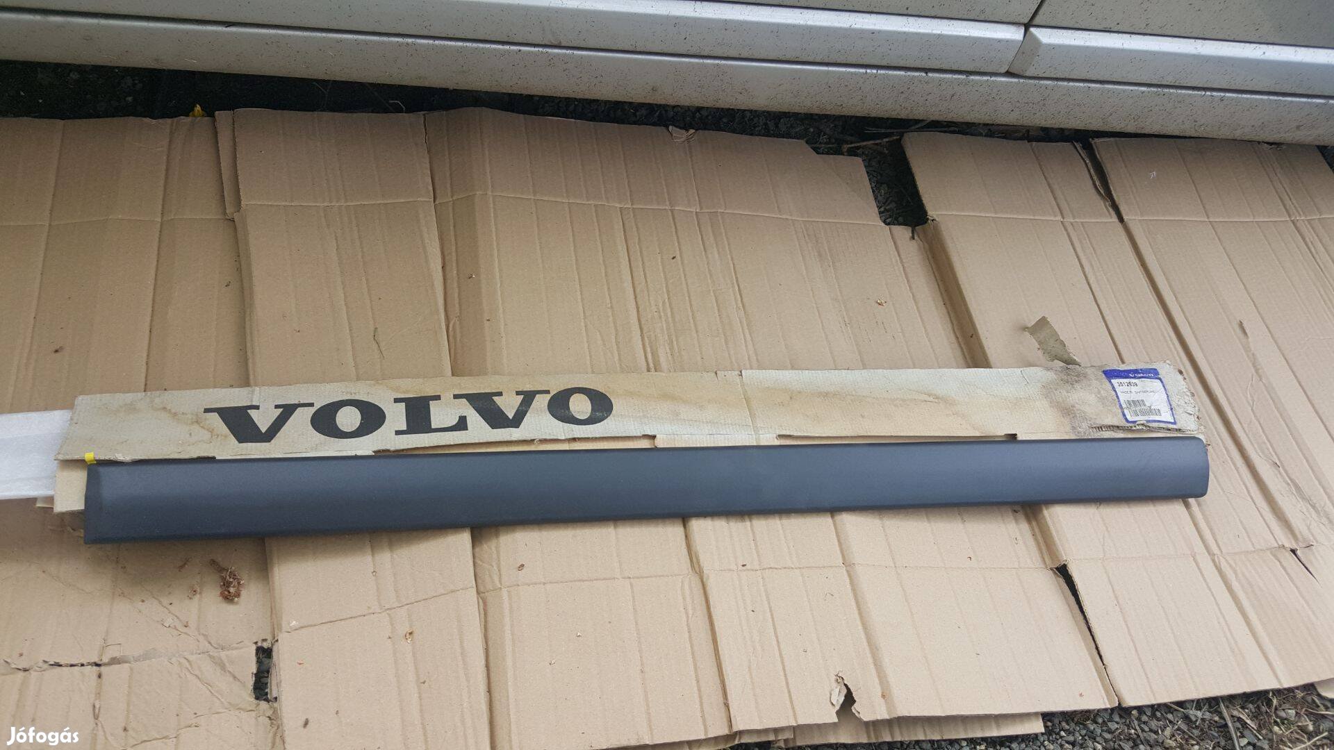 Volvo 3512939 850 bal első ajtó díszléc