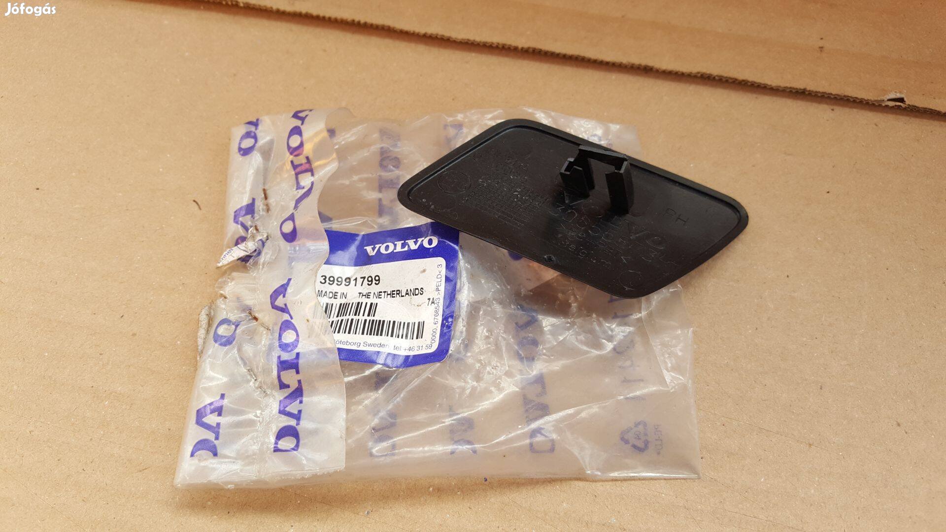 Volvo 39991799 S40 V50 jobb fényszórómosófedél