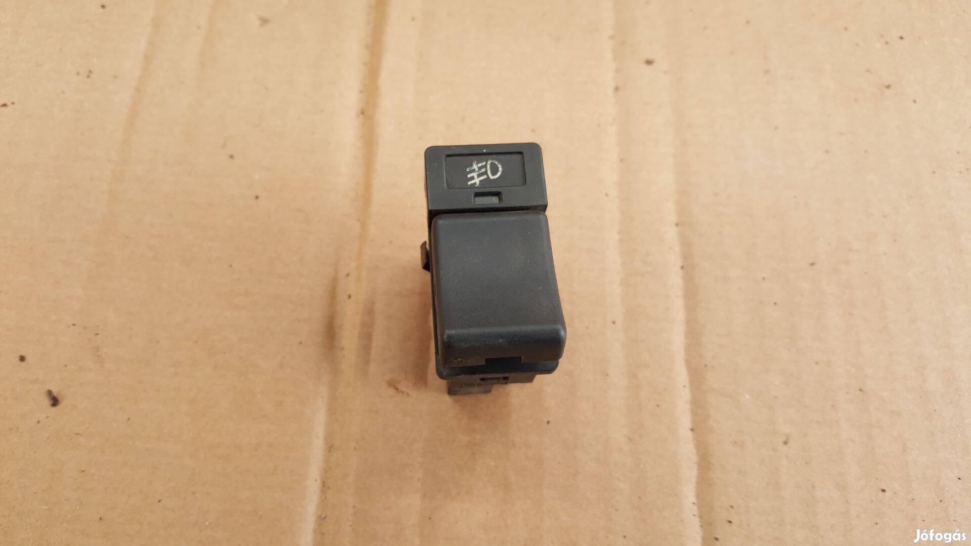 Volvo 6800101 850 első ködlámpa kapcsoló