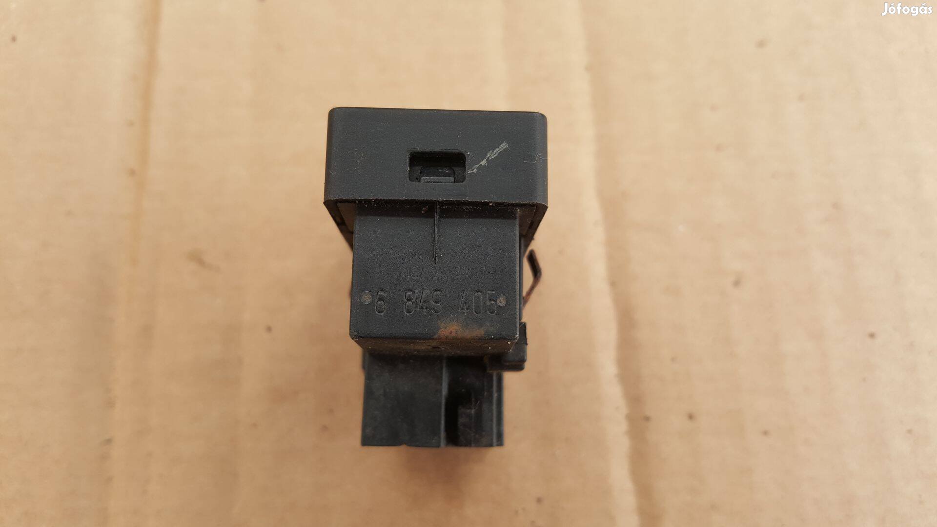 Volvo 6849405 850 hátsó szélvédőfűtés kapcsoló