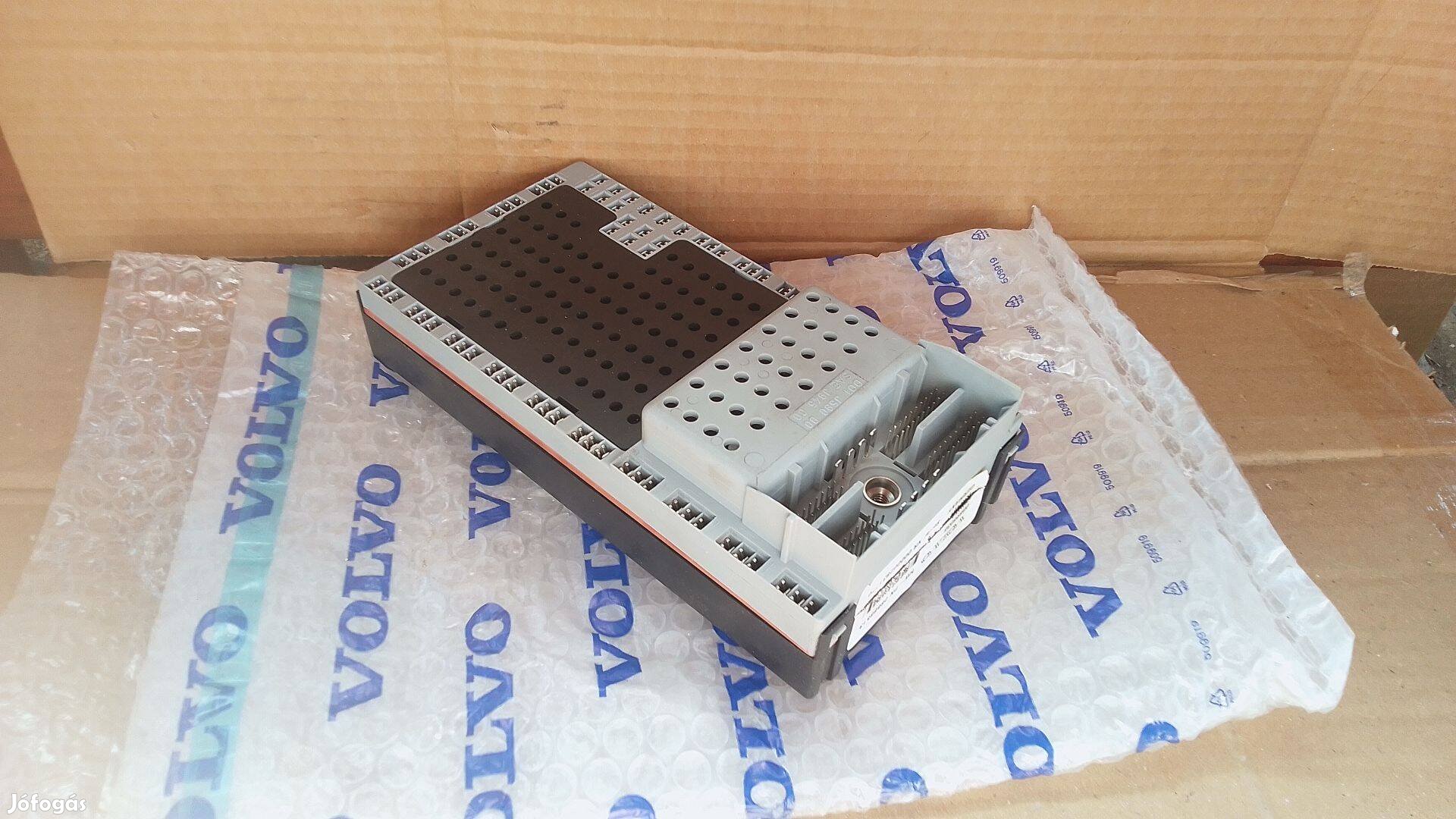 Volvo 8696035 S60 S80 V70 XC70 XC90 CEM központi elektronikai modul