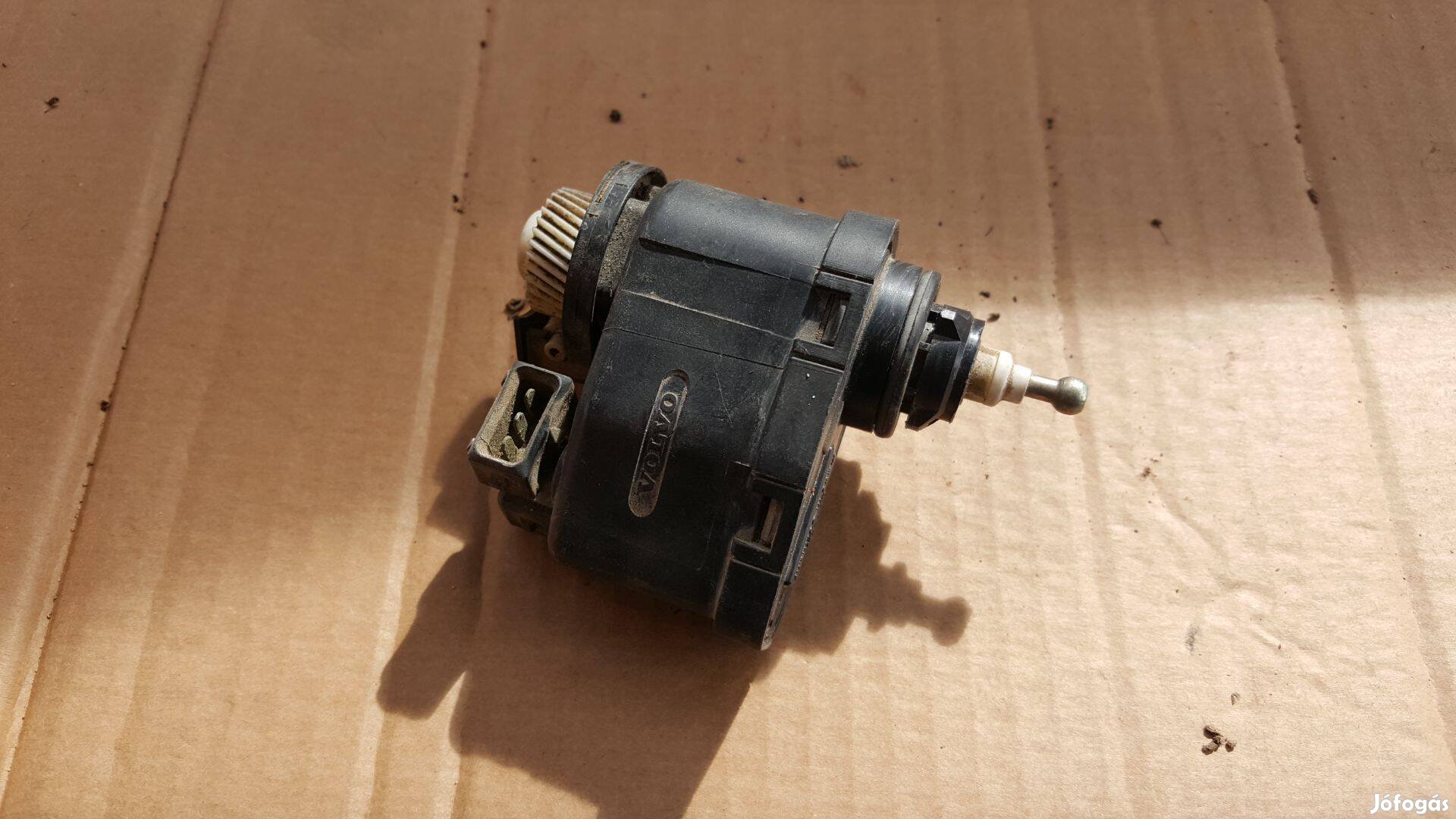 Volvo 9133012 850 fényszóró magasságállító motor