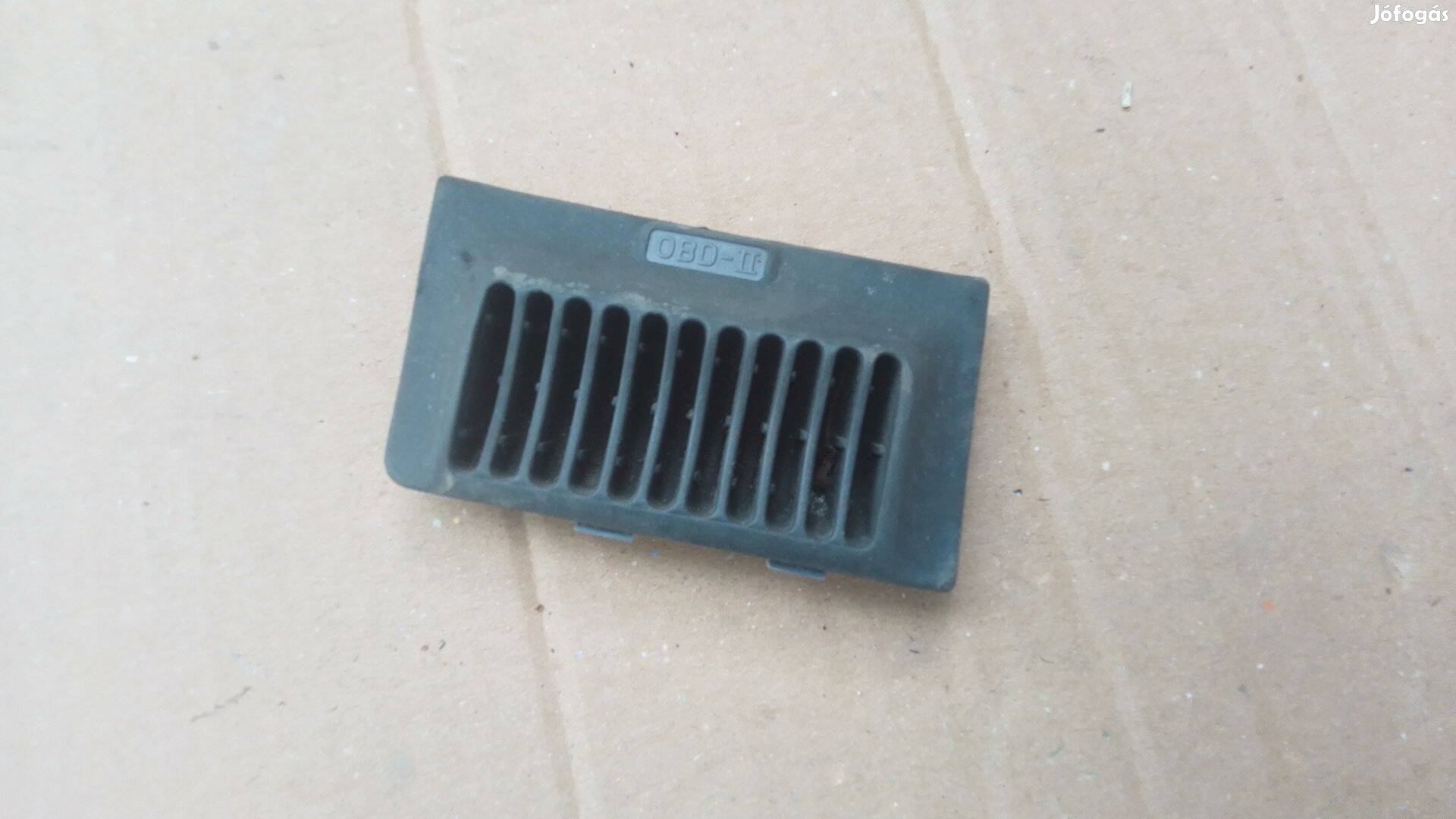 Volvo 9150412 850 OBD-csatlakozó fedél