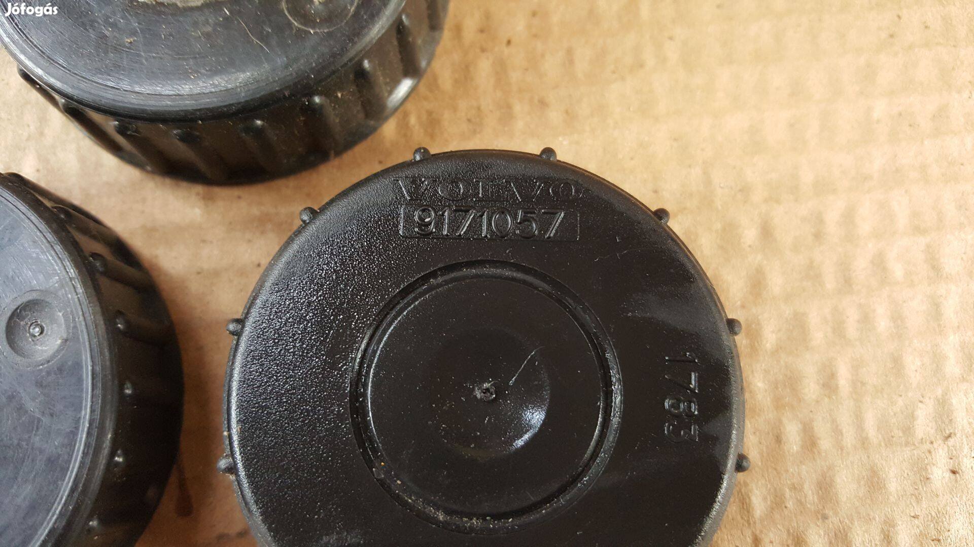 Volvo 9171057 3534304 740 760 940 960 ablakmosótartály kupak