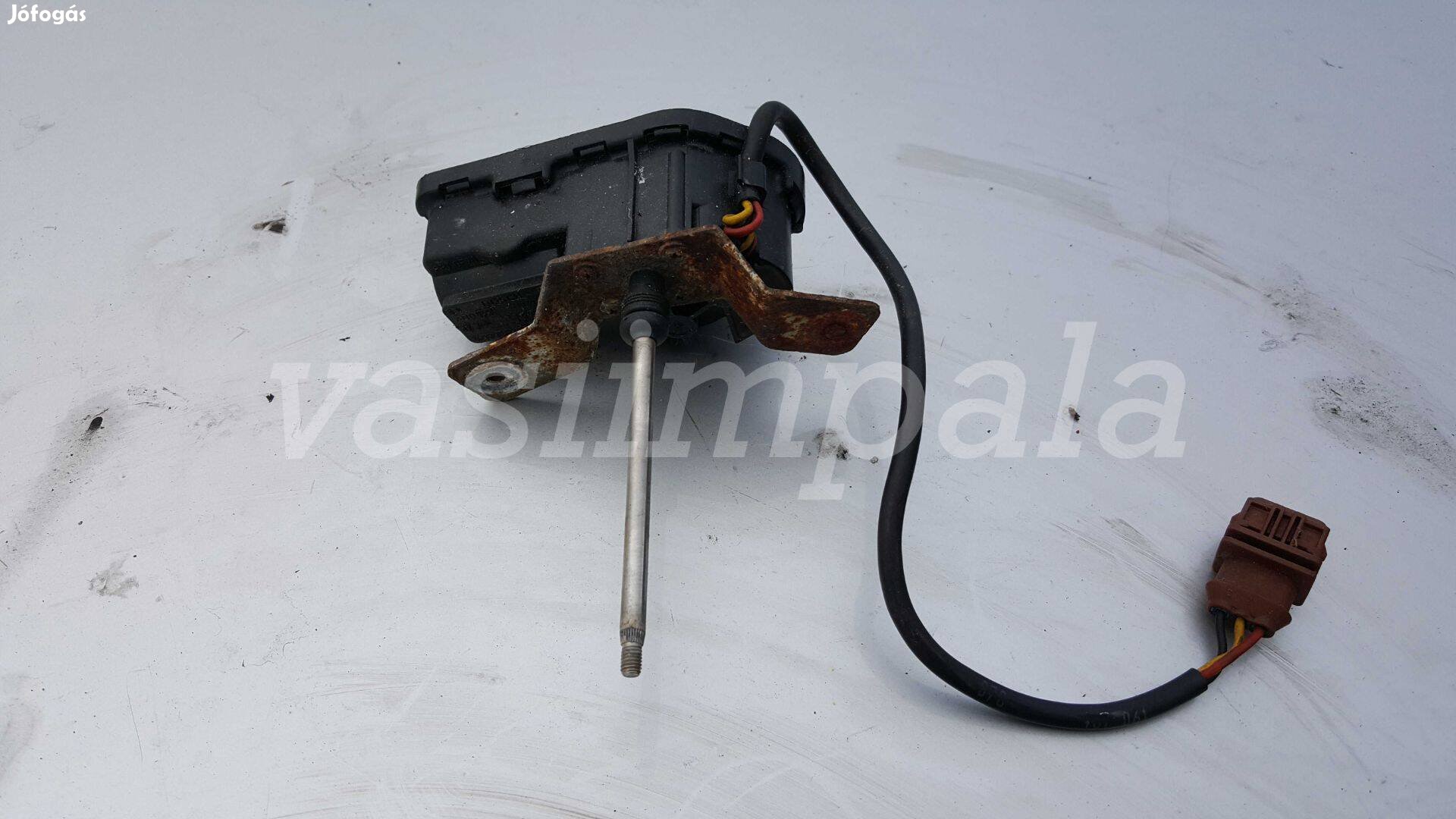 Volvo 9178872 8628288 S70 V70 XC70 C70 fényszórótörlő motor
