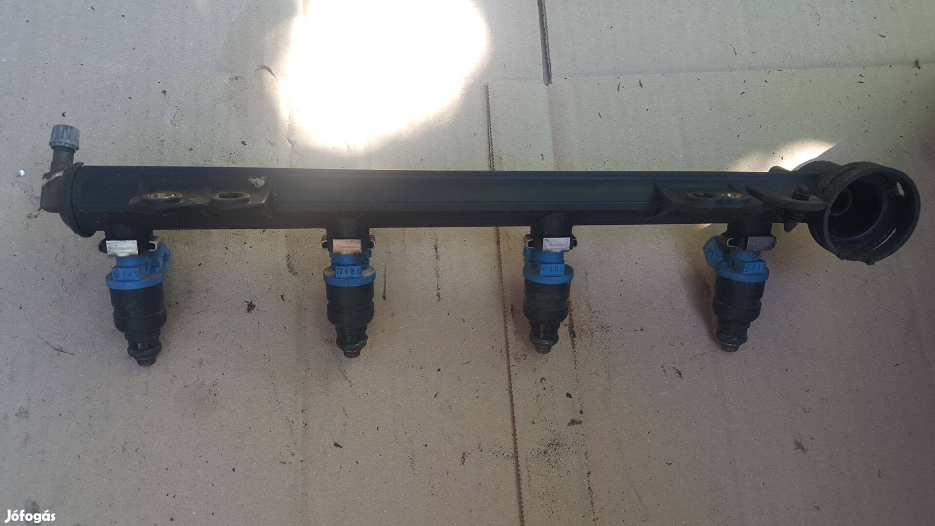 Volvo 9202510 8627804 S40 V40 injektorhíd és befecskendezők