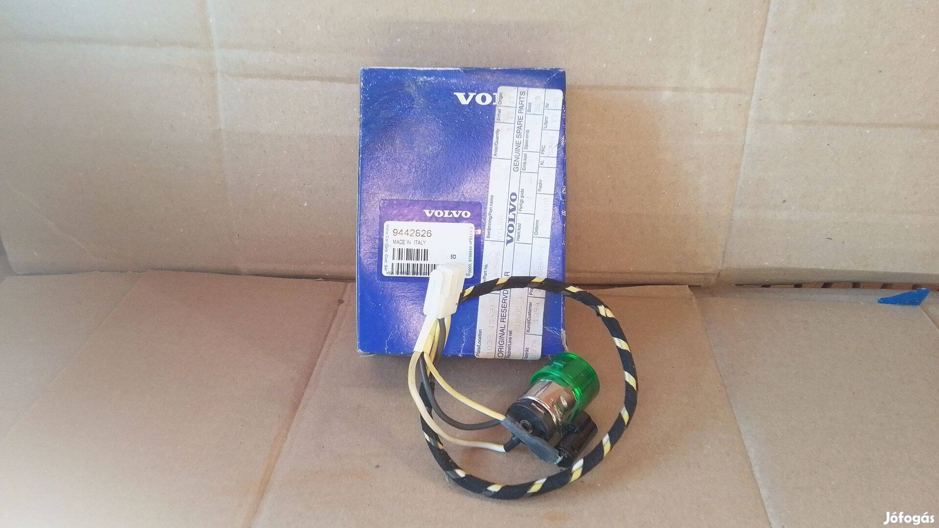 Volvo 9442826 S70 V70 XC70 C70 12V-os aljzat