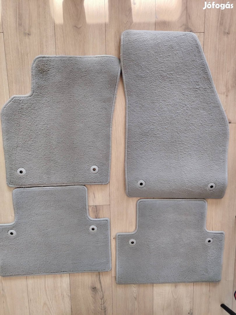 Volvo C30 autószőnyeg 
