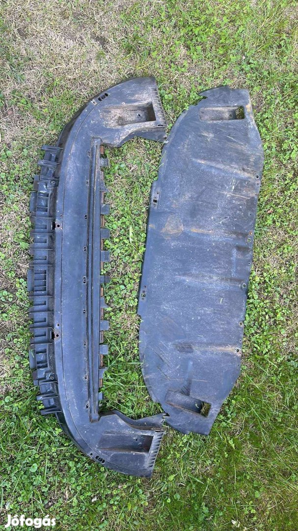 Volvo C30 kartervédö