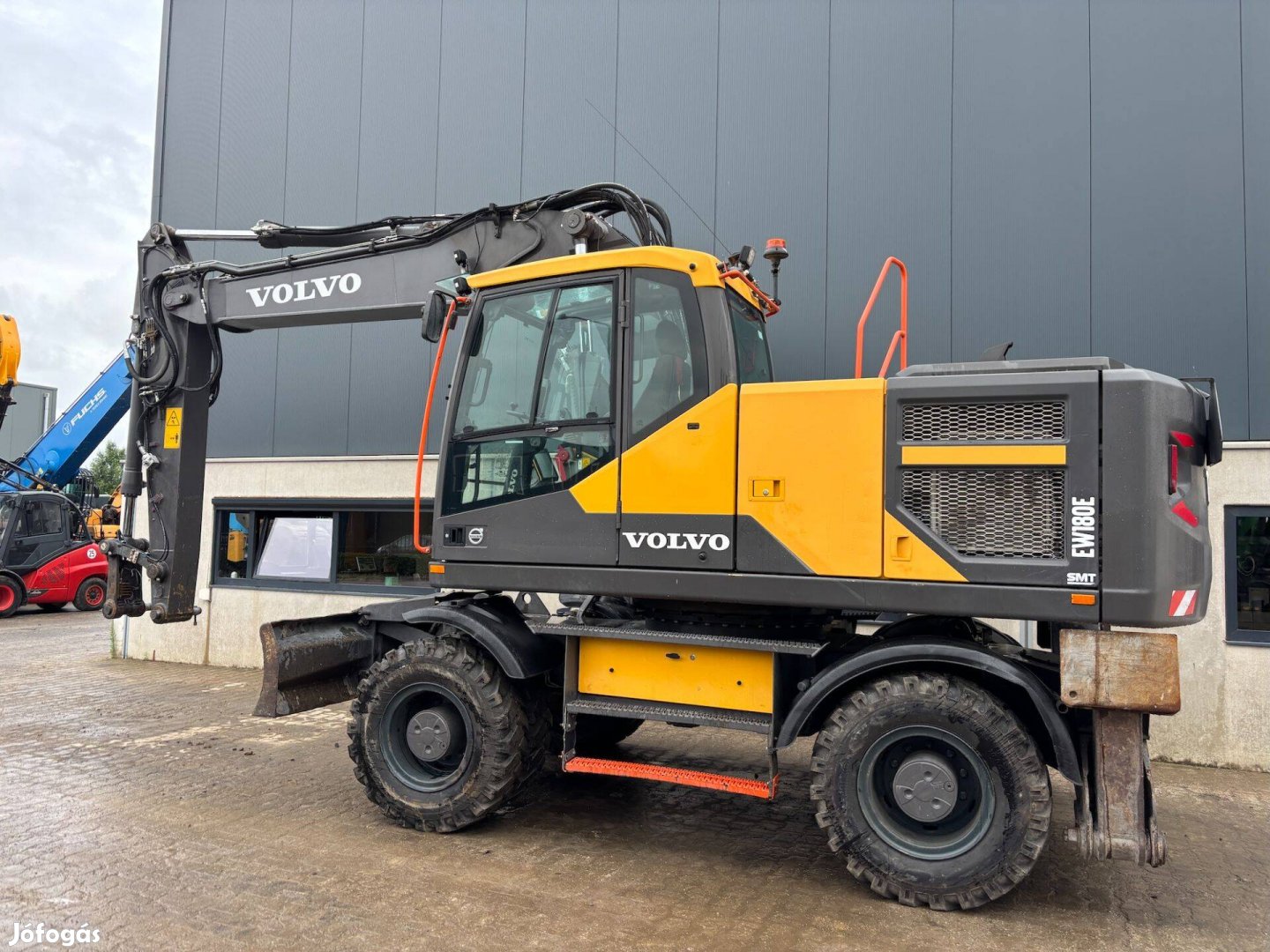 Volvo EW180E / 10.795 üzemóra / Lízing 20%-tól
