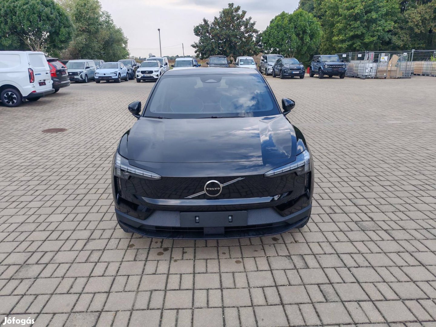 Volvo EX30 Single Motor Extended Range Core AZO...
