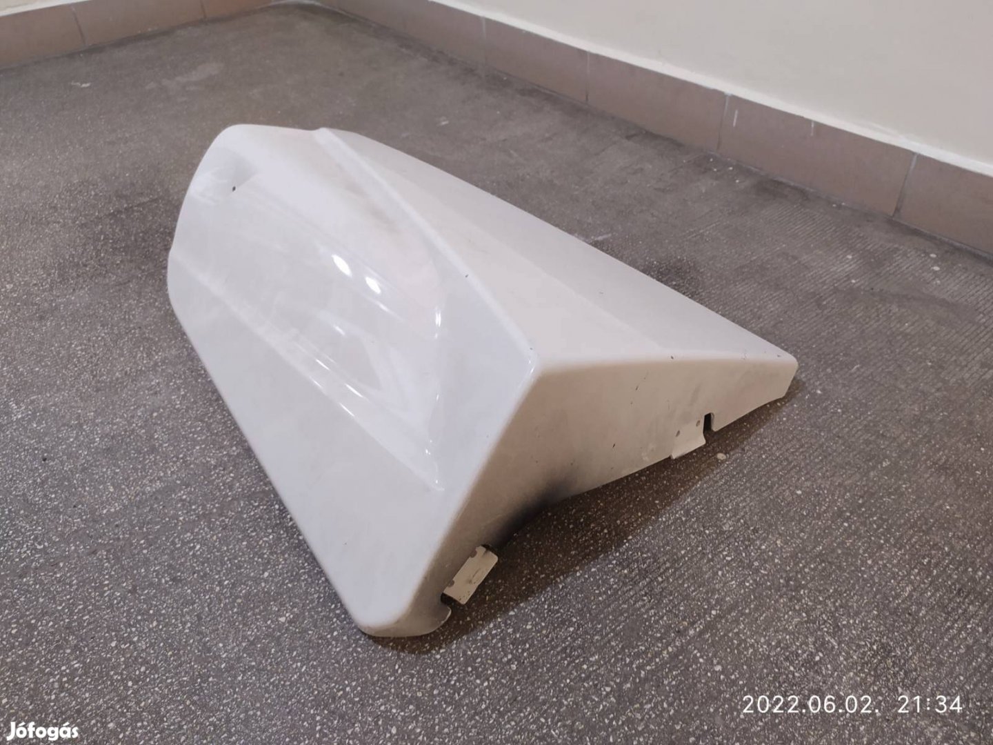 Volvo FH4 légbeömlő burkolat 84171945 84163248