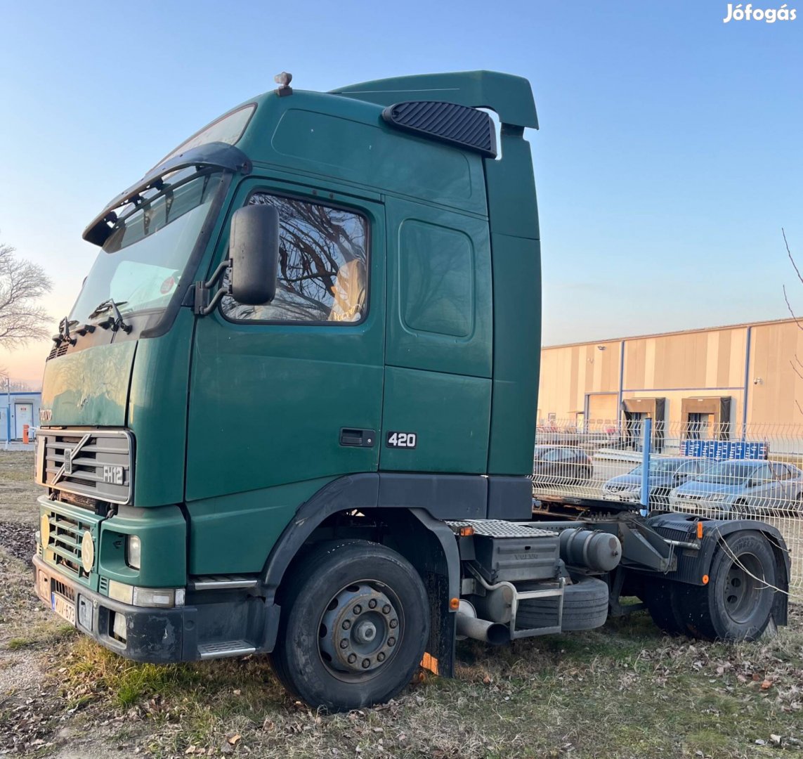 Volvo FH 12 420 Hungarocamion nyergesvontató