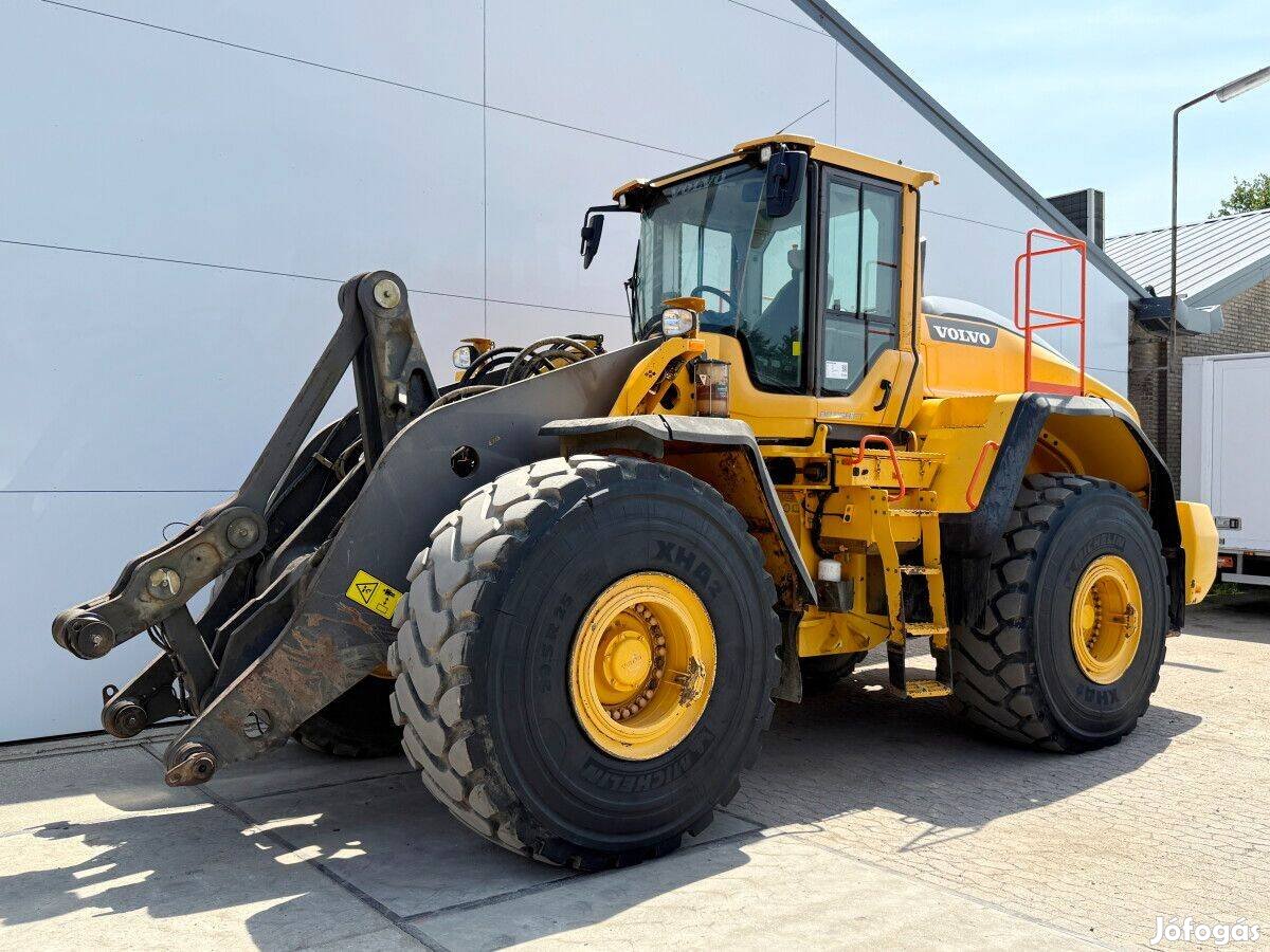 Volvo L220H / 13.642 üzemóra / Lízing 20%-tól